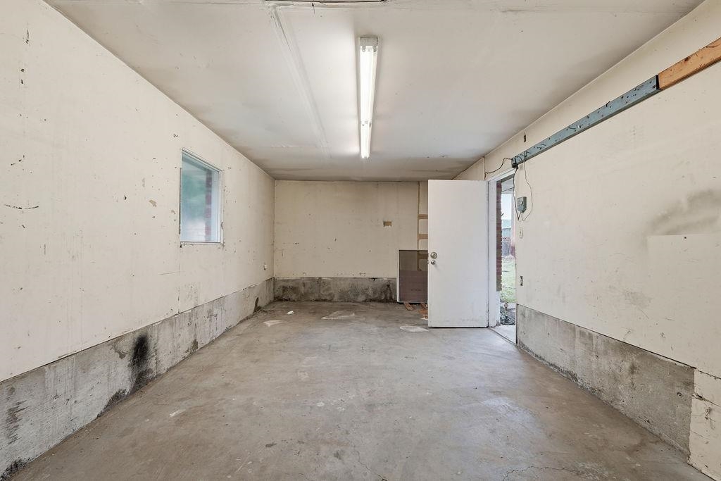 2503 N Rebecca St - Photo 33