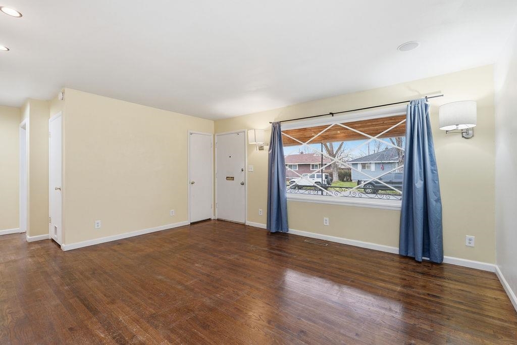 2503 N Rebecca St - Photo 9