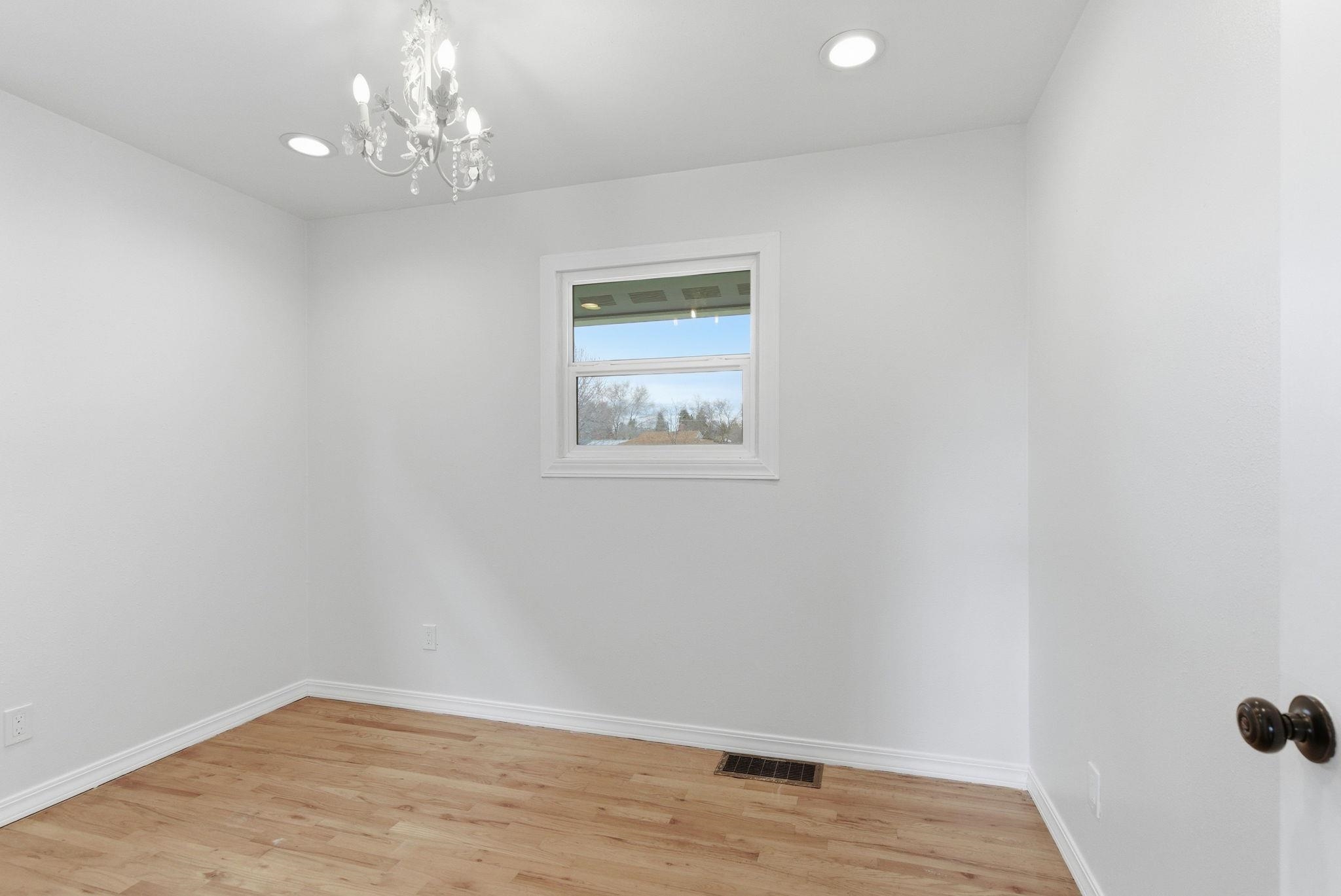 3832 E Grace Ave - Photo 14