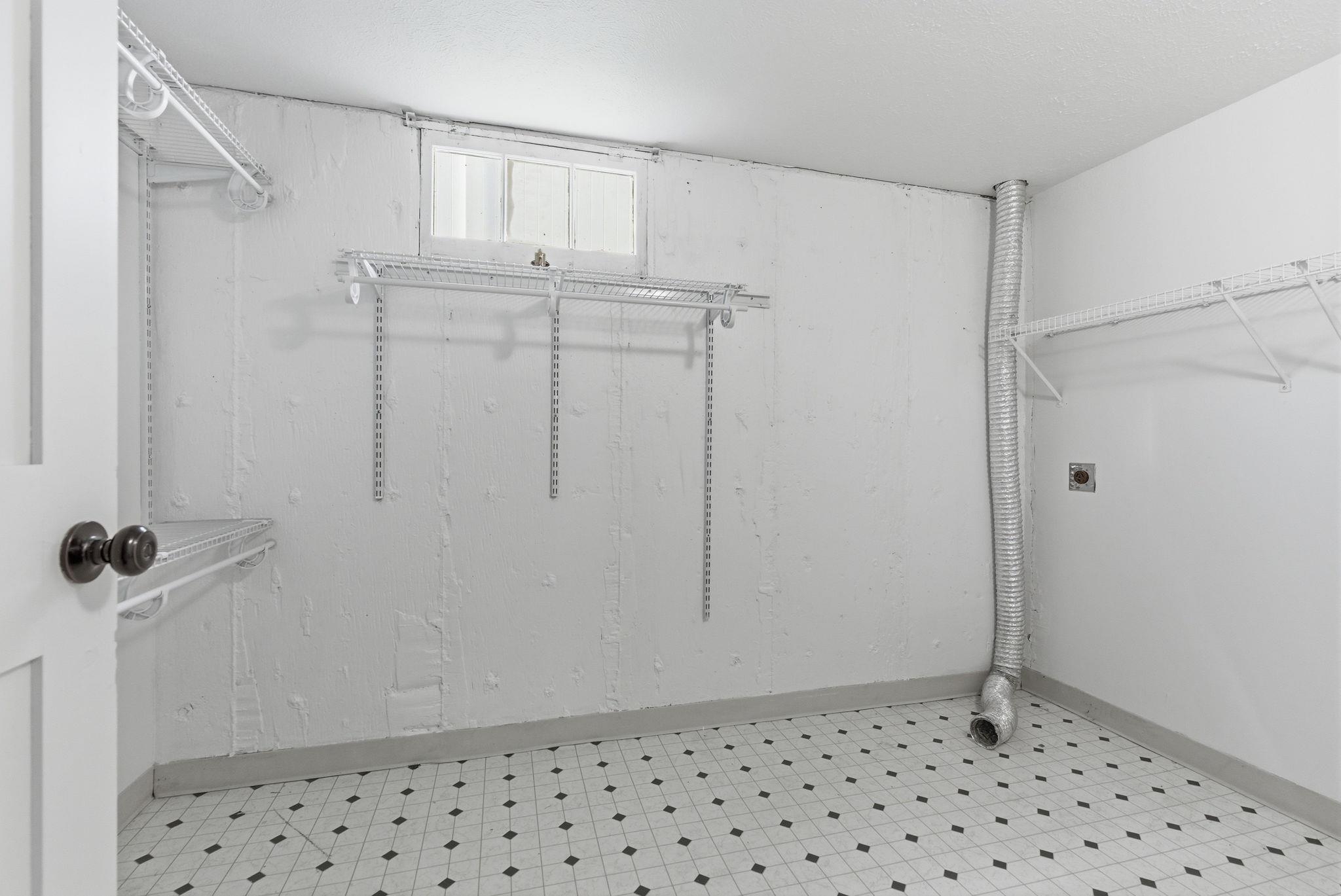 3832 E Grace Ave - Photo 19