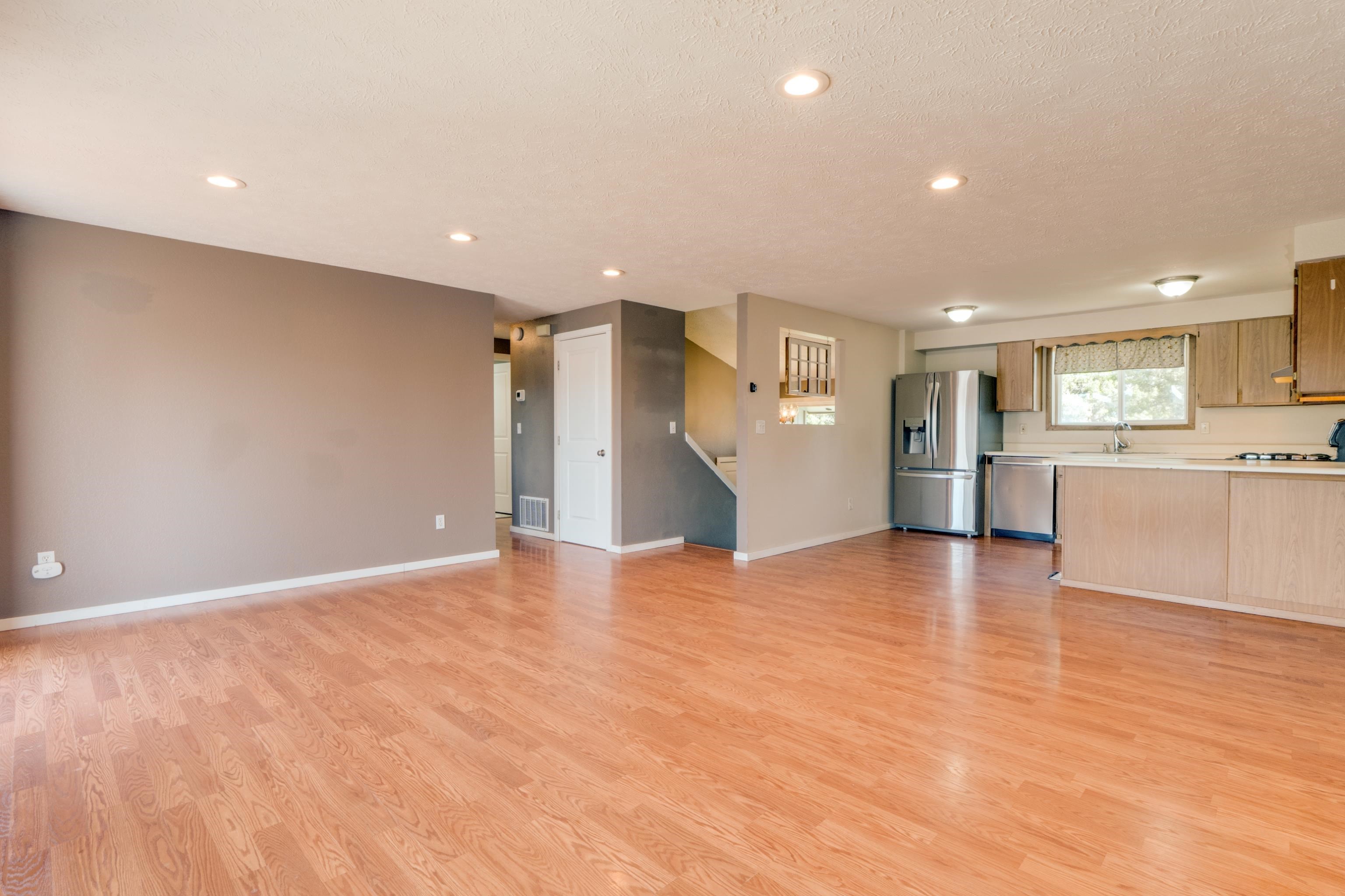 346 S Jefferson St - Photo 8