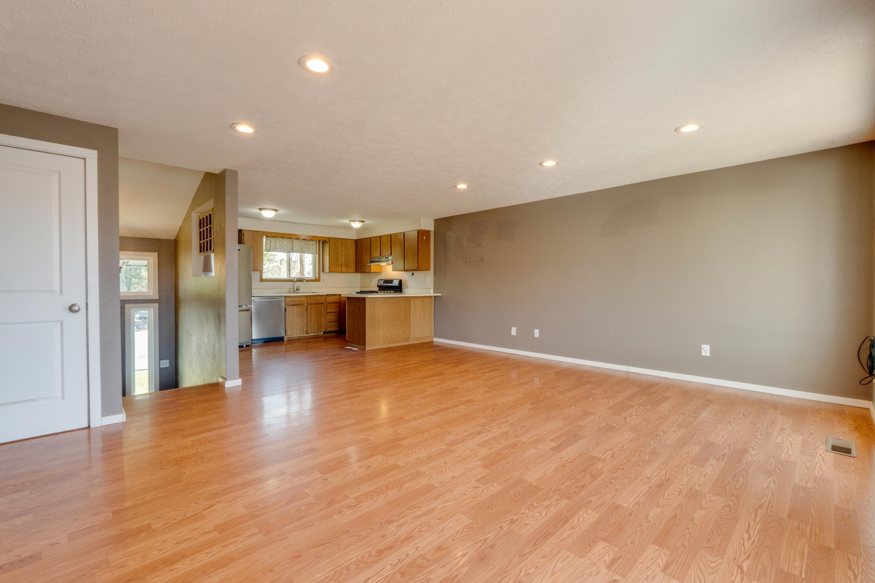 346 S Jefferson St - Photo 9