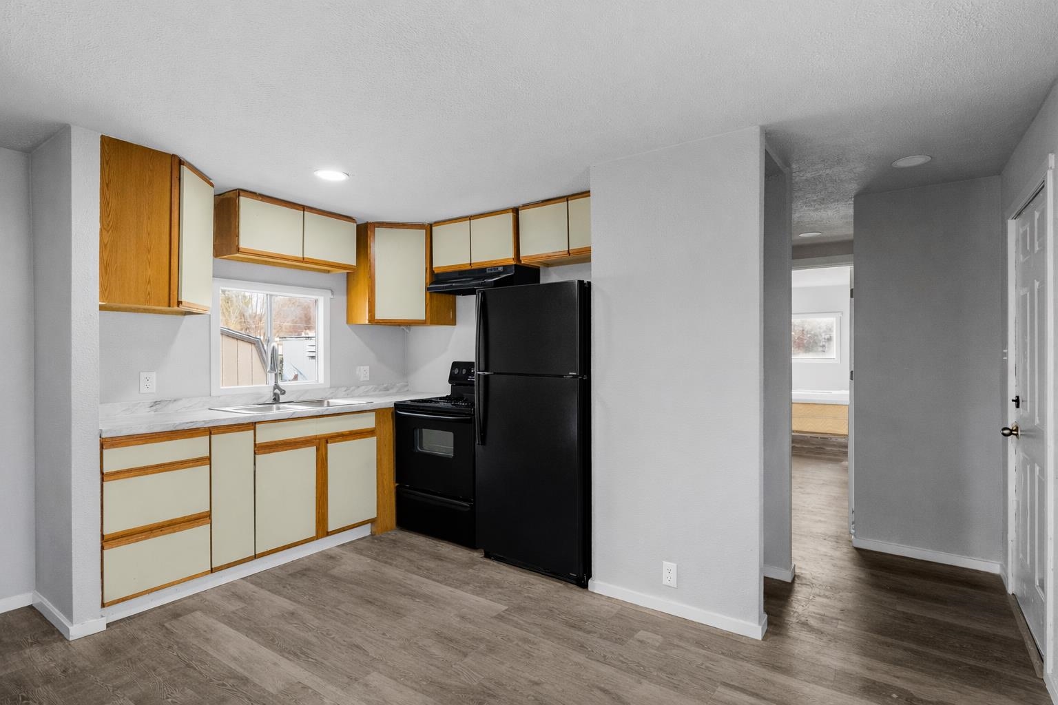 9518 E 4th Ave - Photo 11