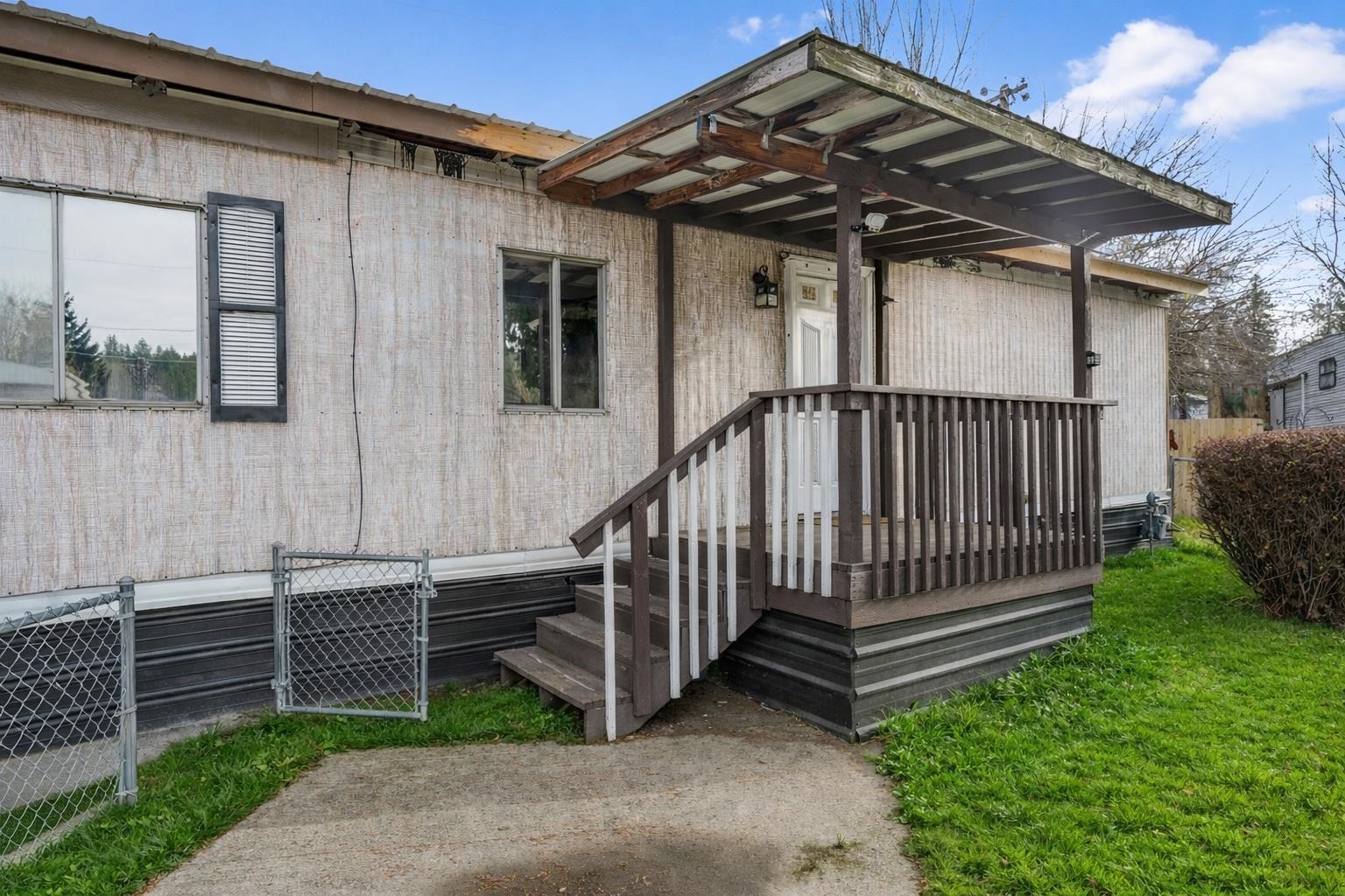 9518 E 4th Ave - Photo 3