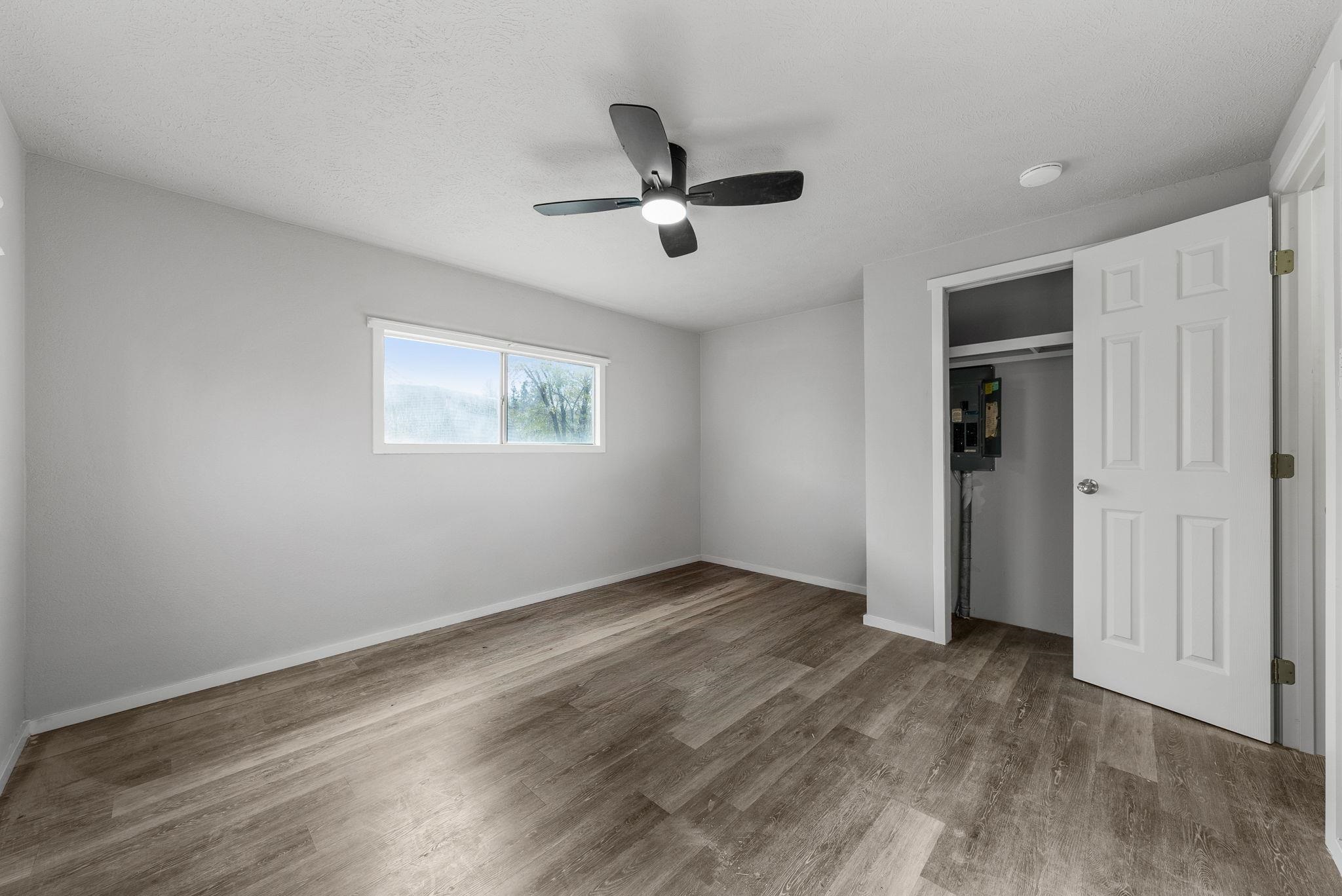 9518 E 4th Ave - Photo 22