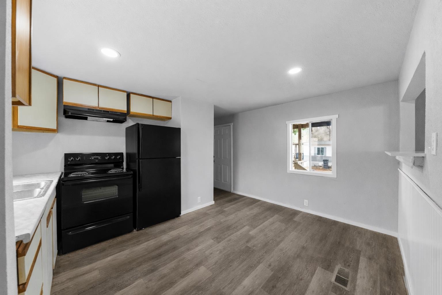 9518 E 4th Ave - Photo 10