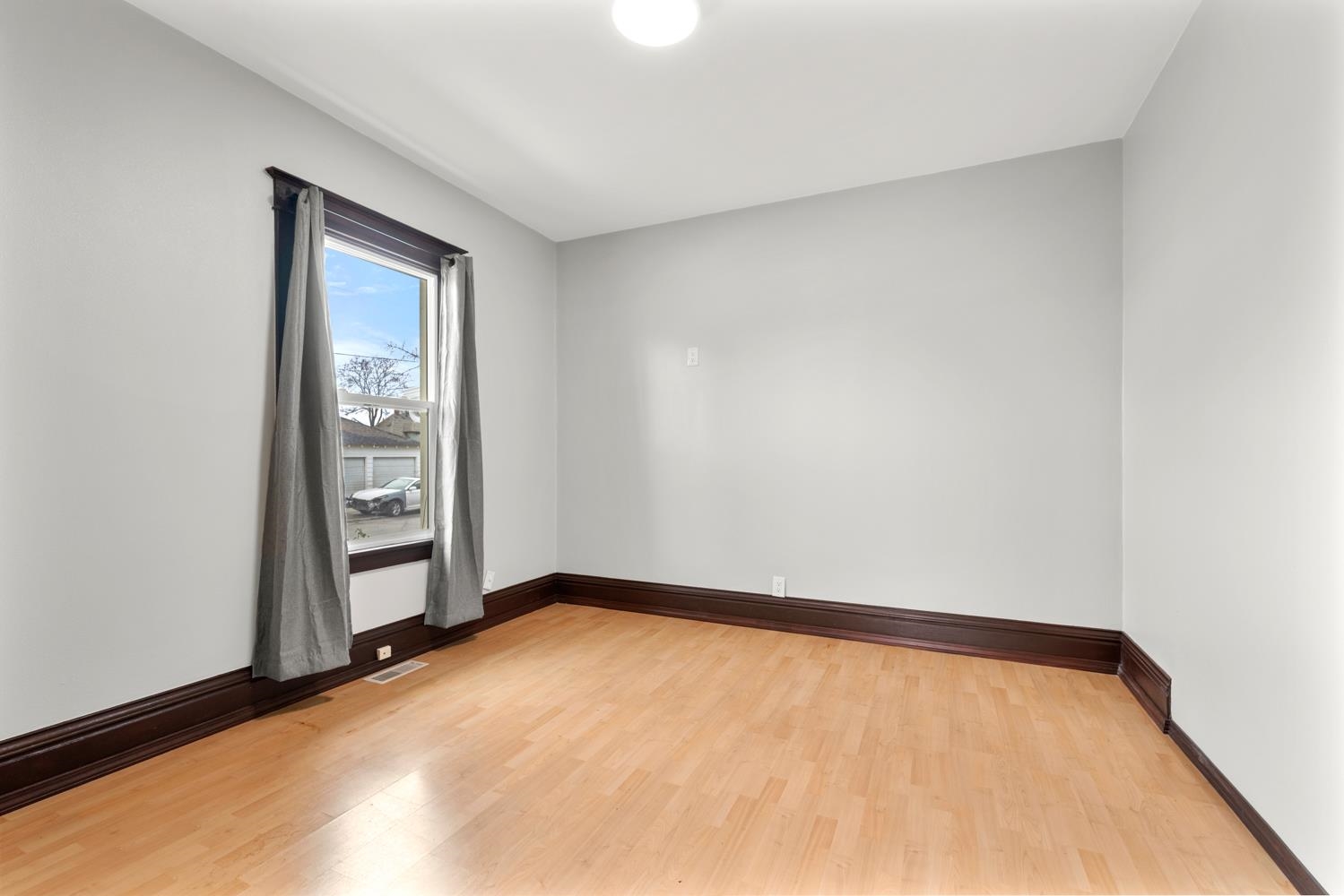 1215 N NETTLETON St - Photo 12
