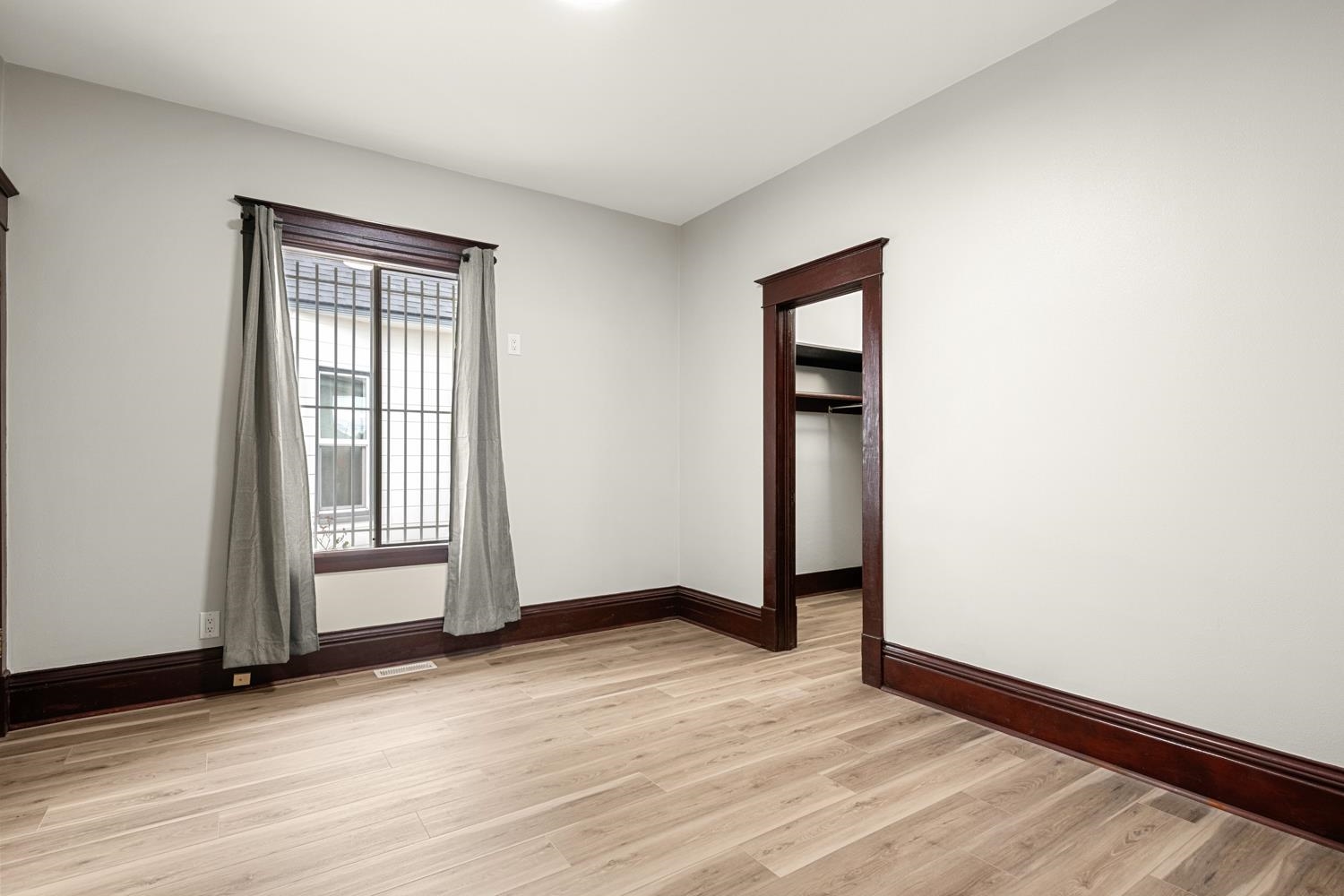 1215 N NETTLETON St - Photo 13