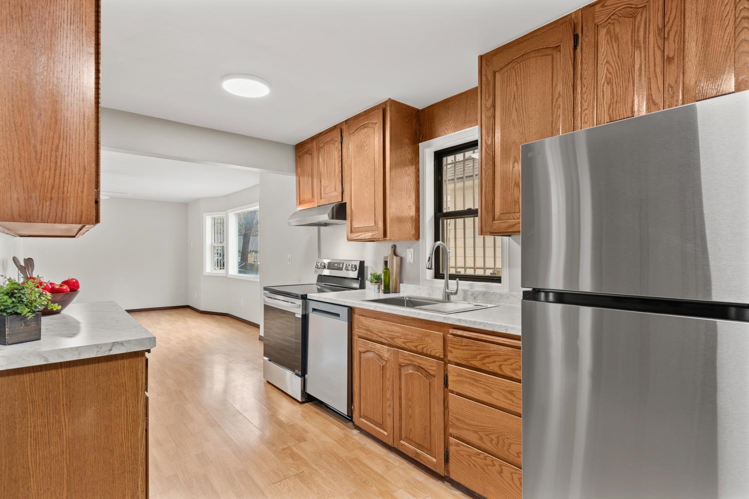 1215 N NETTLETON St - Photo 16