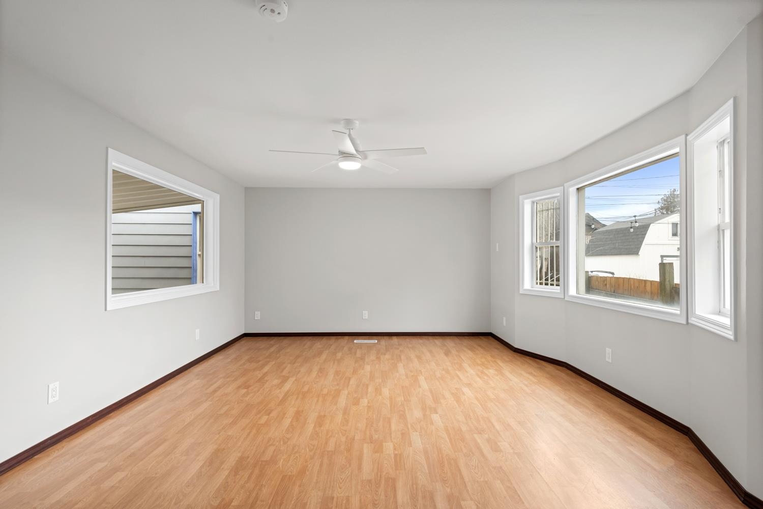 1215 N NETTLETON St - Photo 17