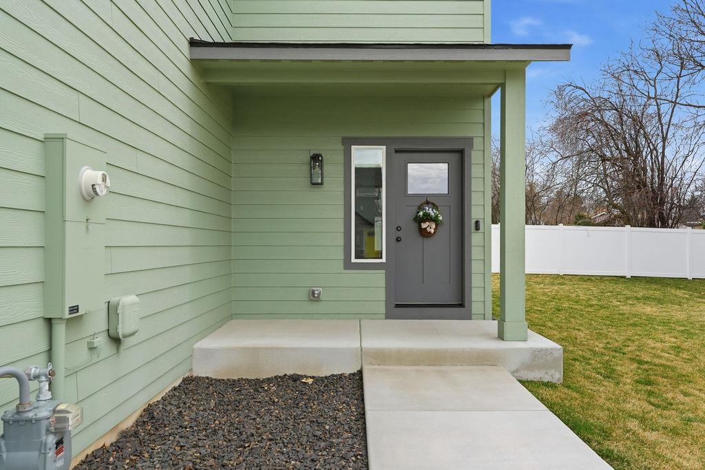 1220 N Walnut Ln - Photo 3