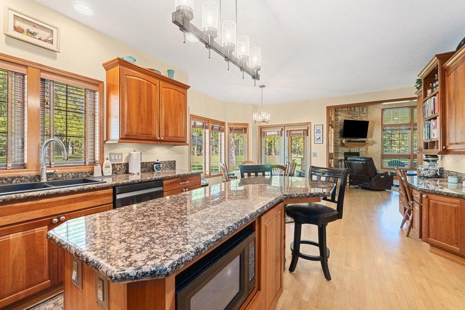 639 Palmer Ln - Photo 12