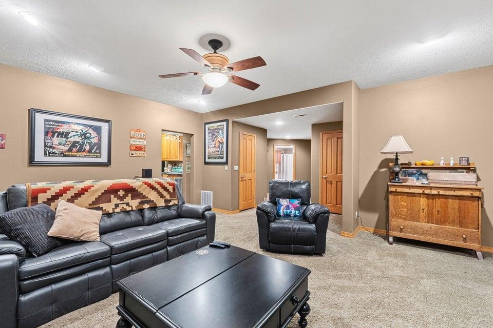 639 Palmer Ln - Photo 25