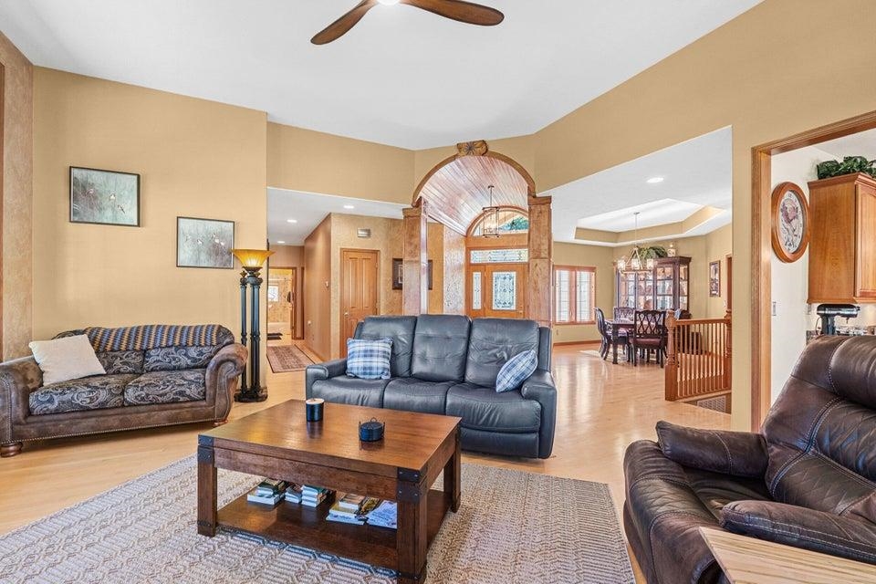 639 Palmer Ln - Photo 8