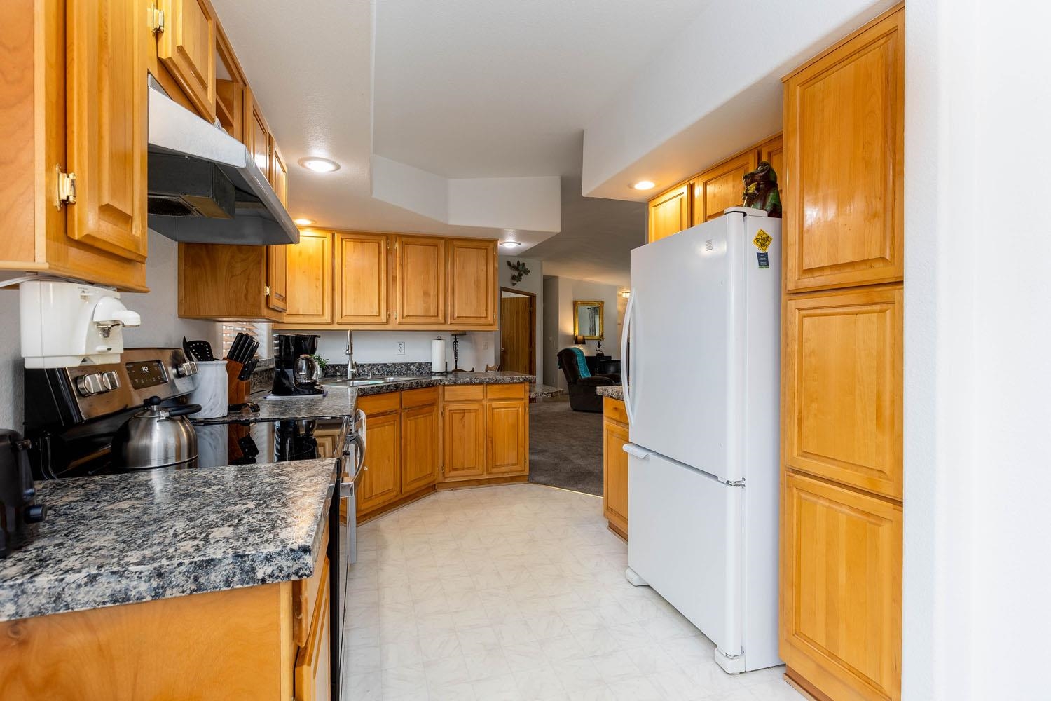 6805 N Crestline St - Photo 10