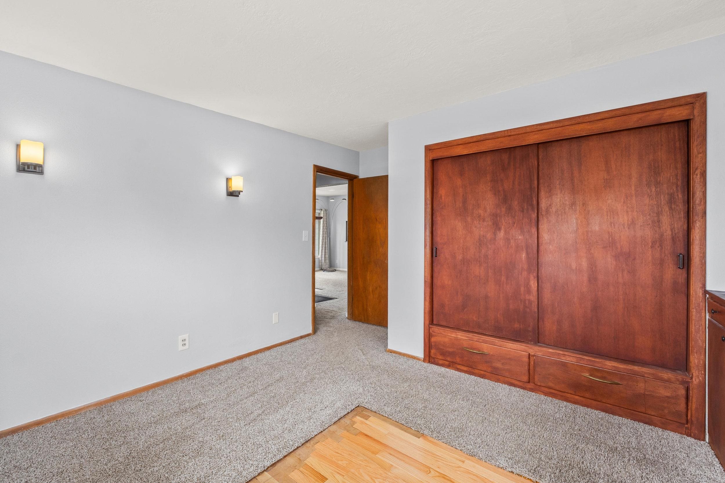 1323 N Bowman Rd - Photo 12