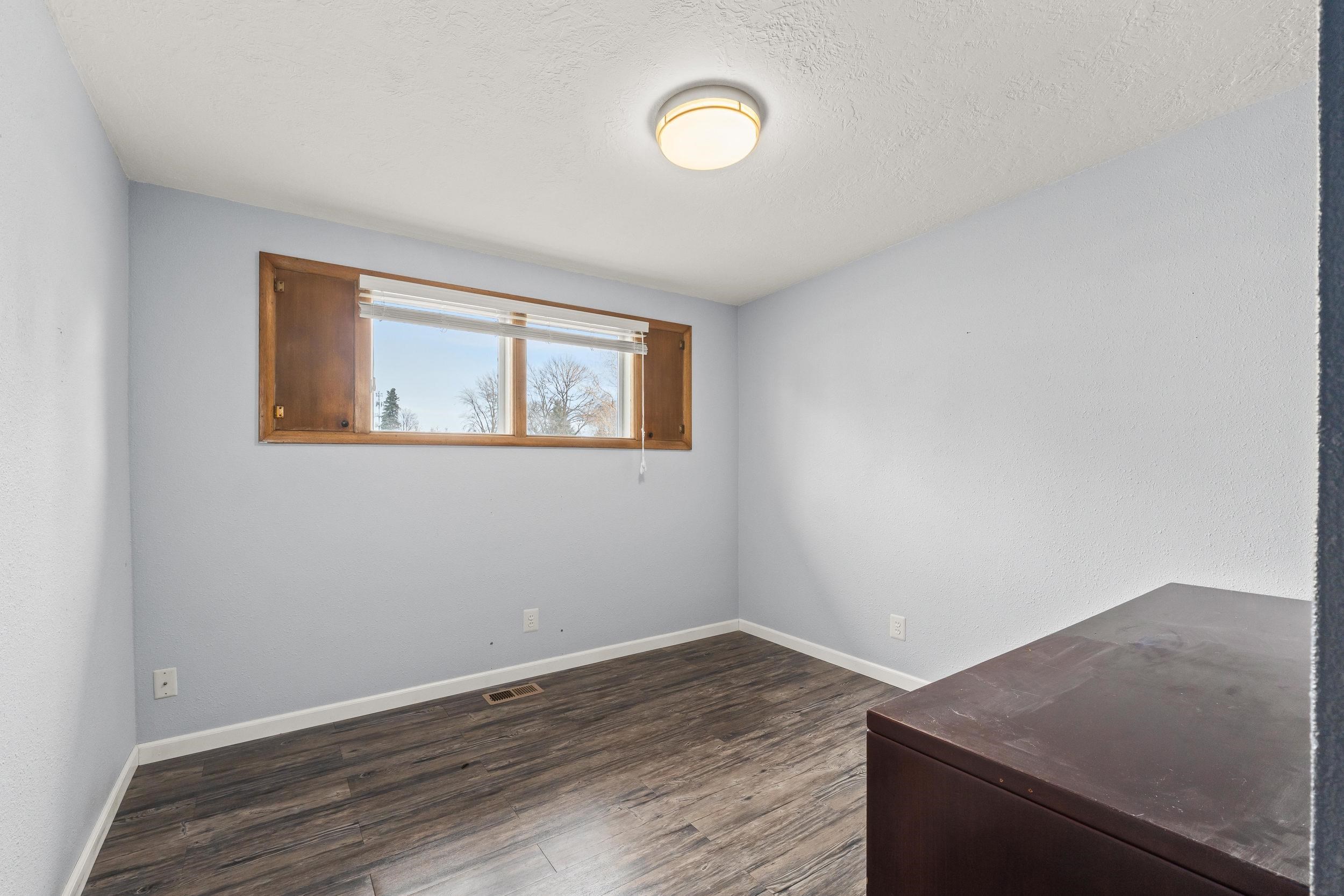 1323 N Bowman Rd - Photo 14