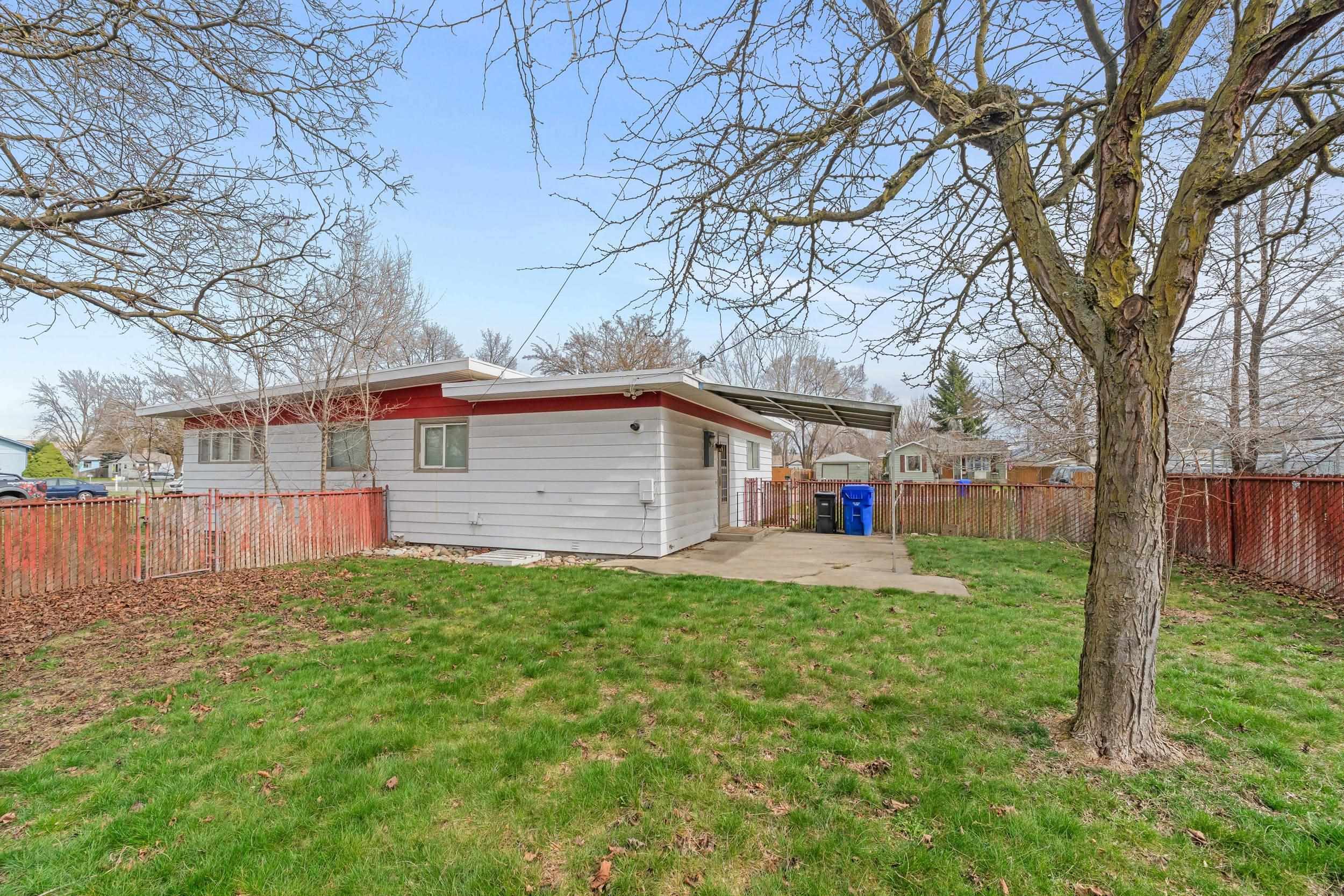 1323 N Bowman Rd - Photo 24