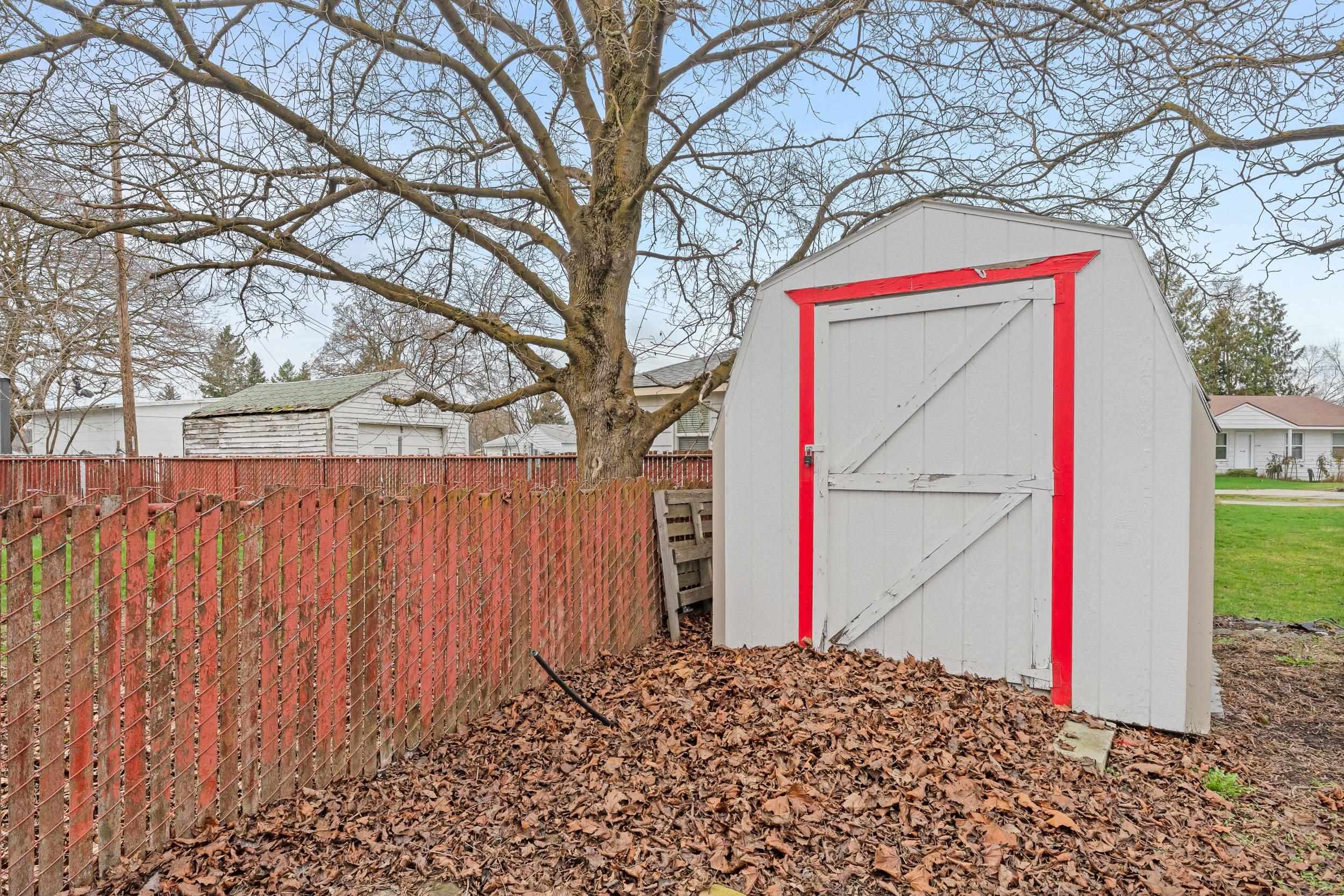 1323 N Bowman Rd - Photo 26