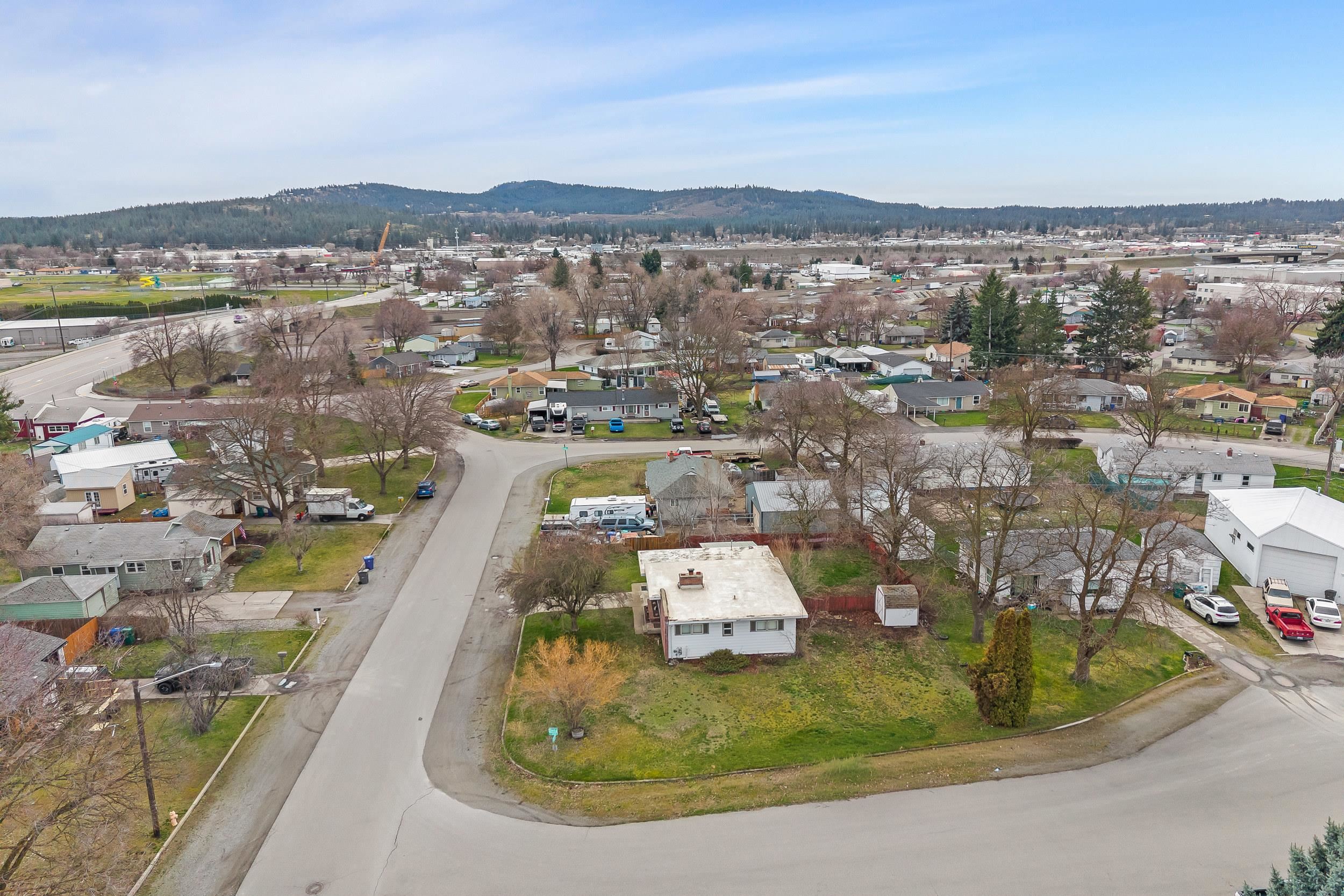 1323 N Bowman Rd - Photo 31