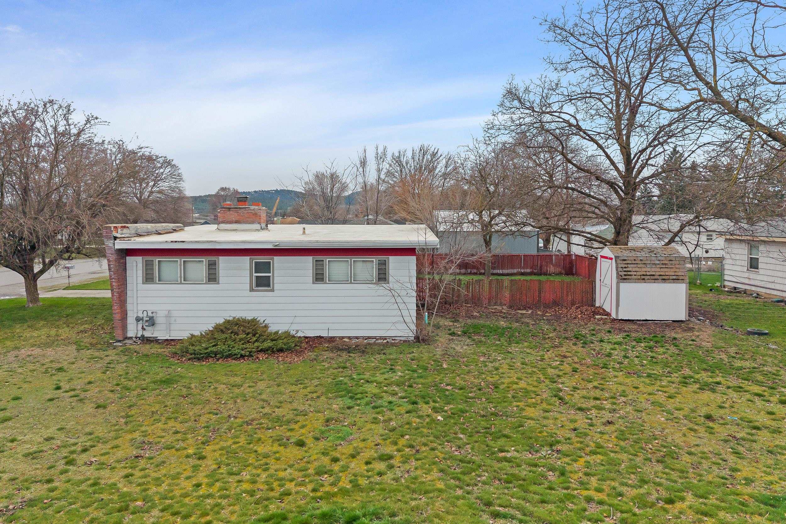 1323 N Bowman Rd - Photo 7