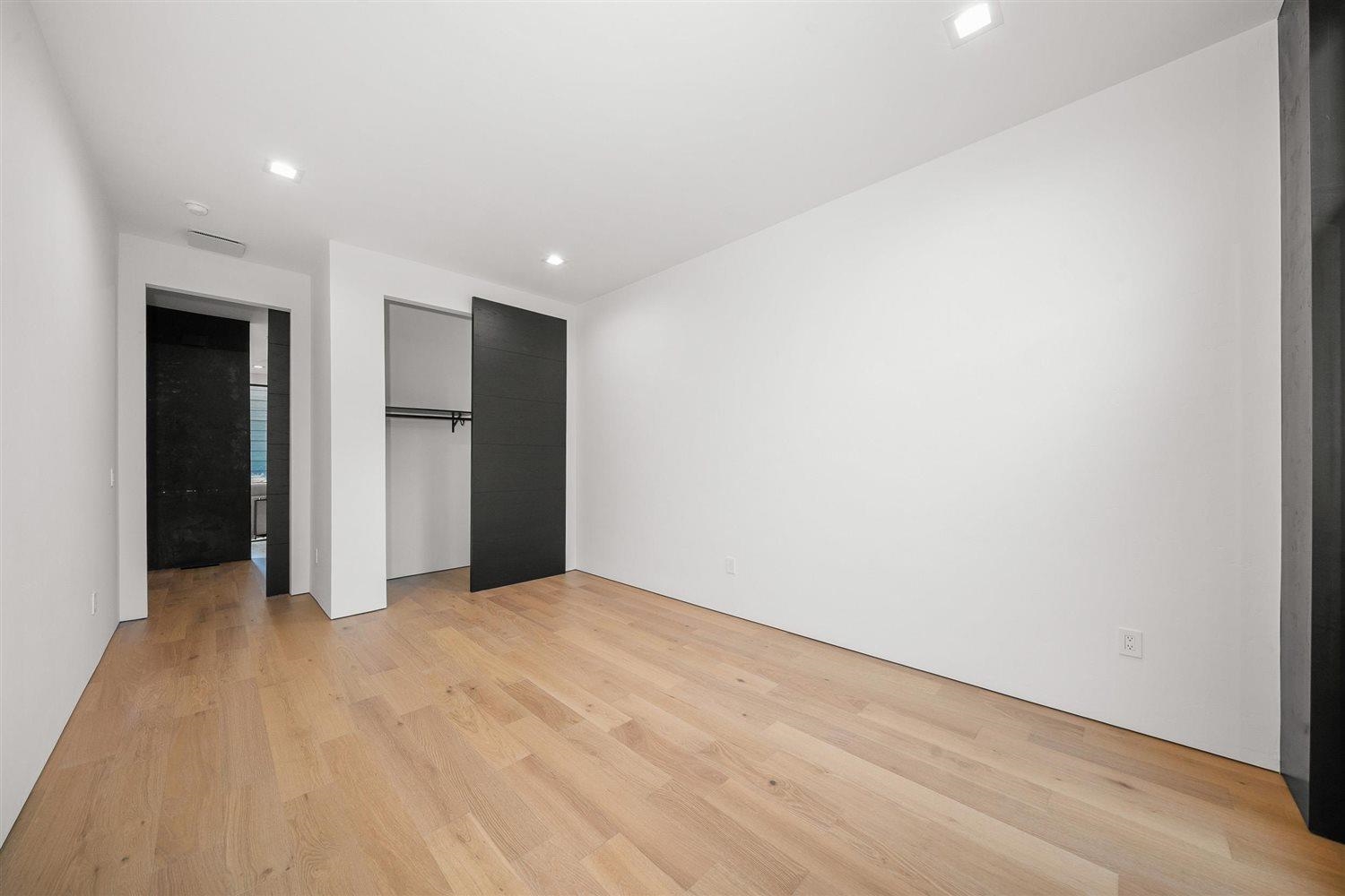 3453 E 46th Ct - Photo 42