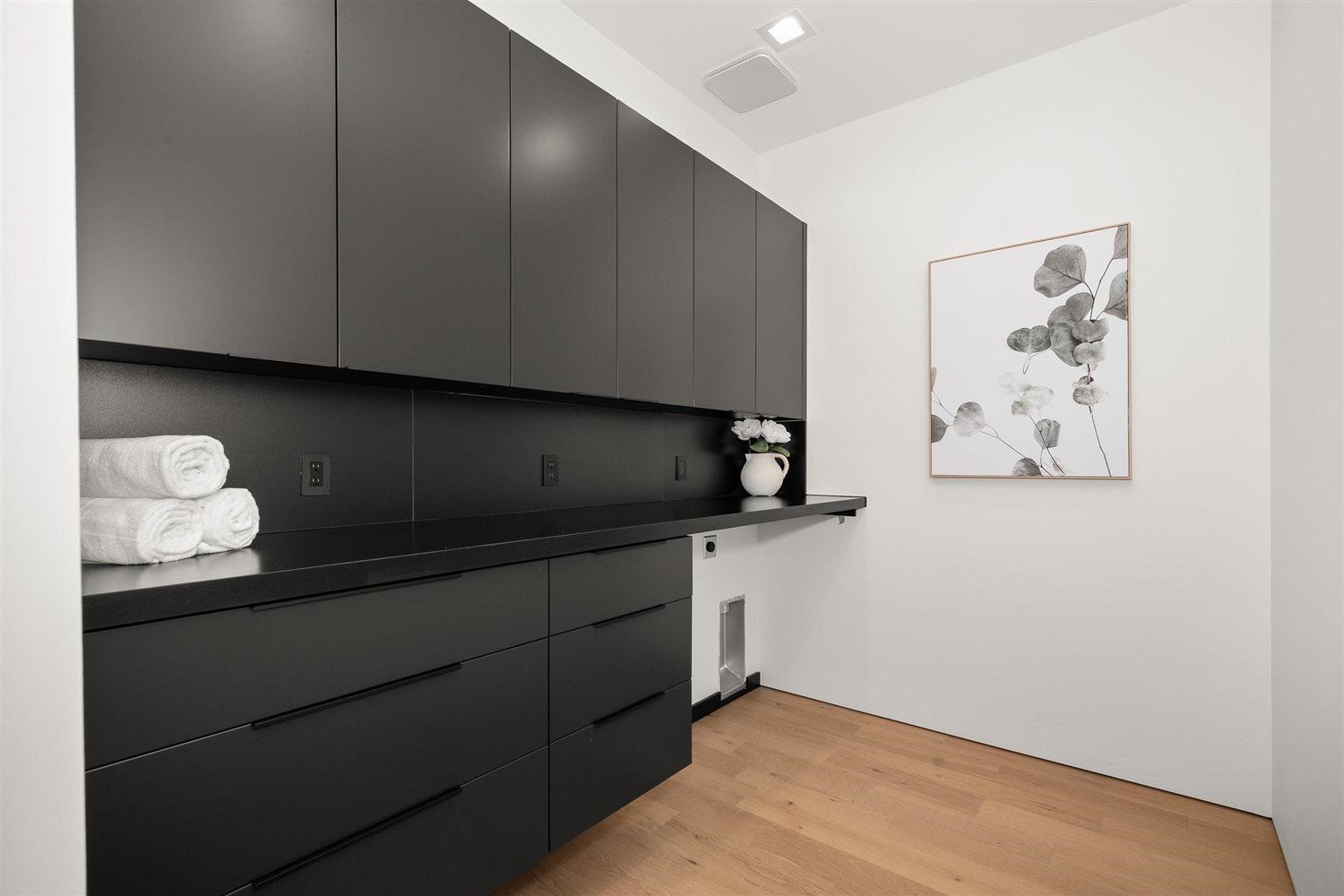 3453 E 46th Ct - Photo 44