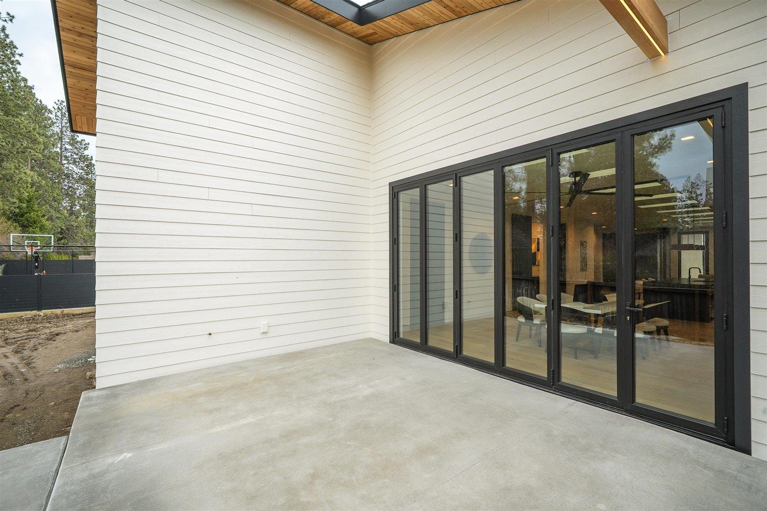 3453 E 46th Ct - Photo 47