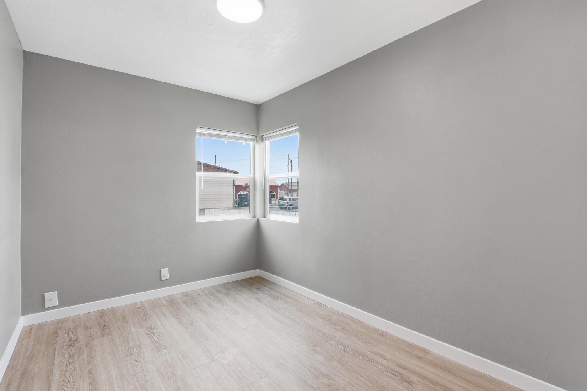 5517 E Parkwater Ave - Photo 14