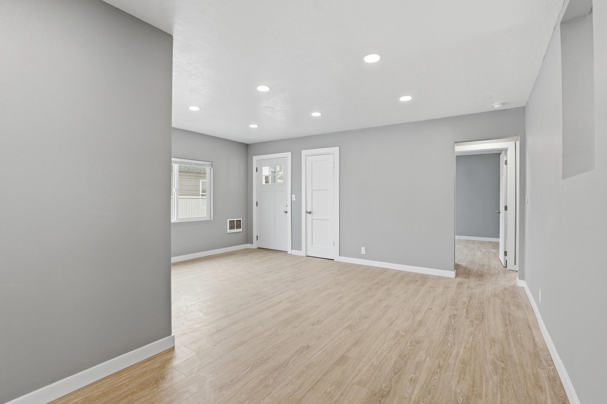 5517 E Parkwater Ave - Photo 7