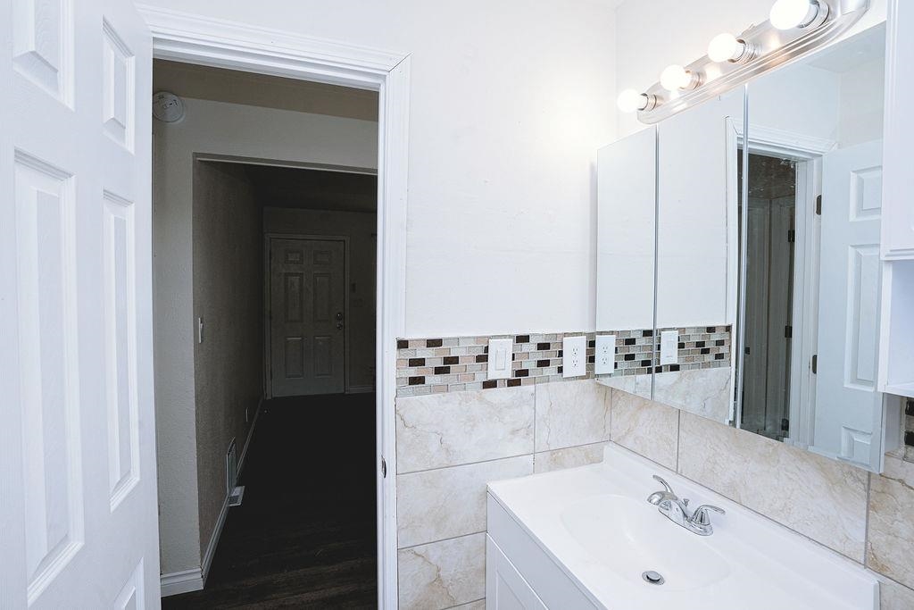 3617 E Grace Ave - Photo 19