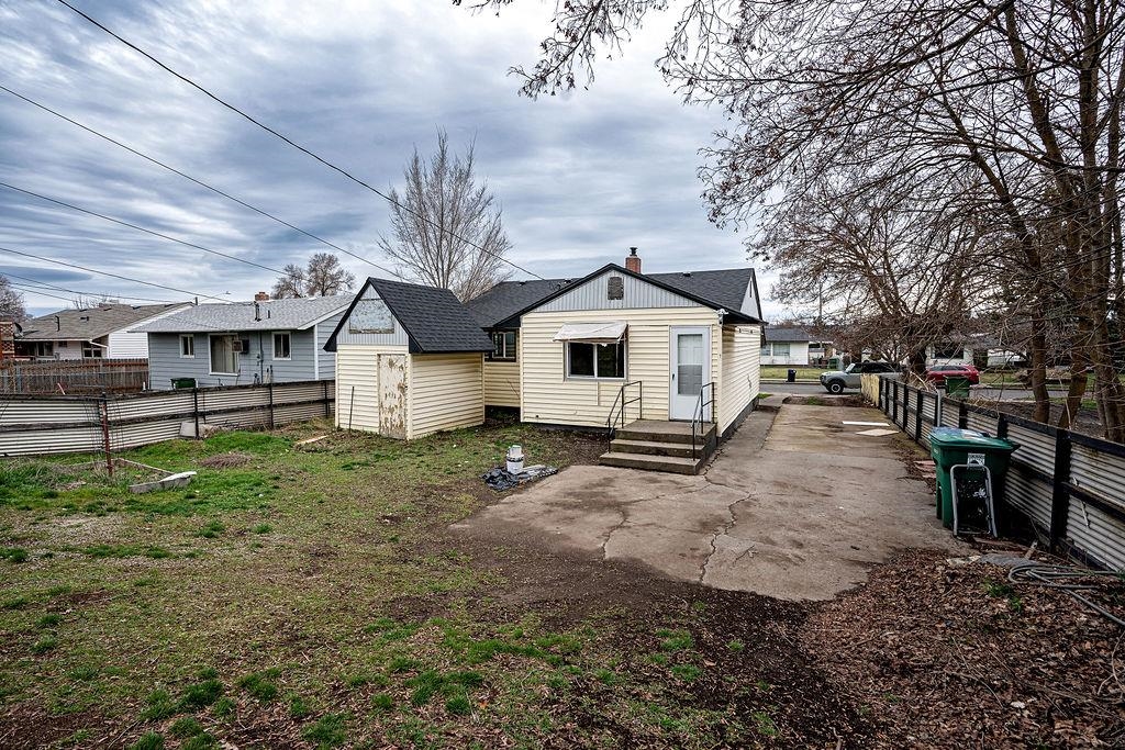 3617 E Grace Ave - Photo 6