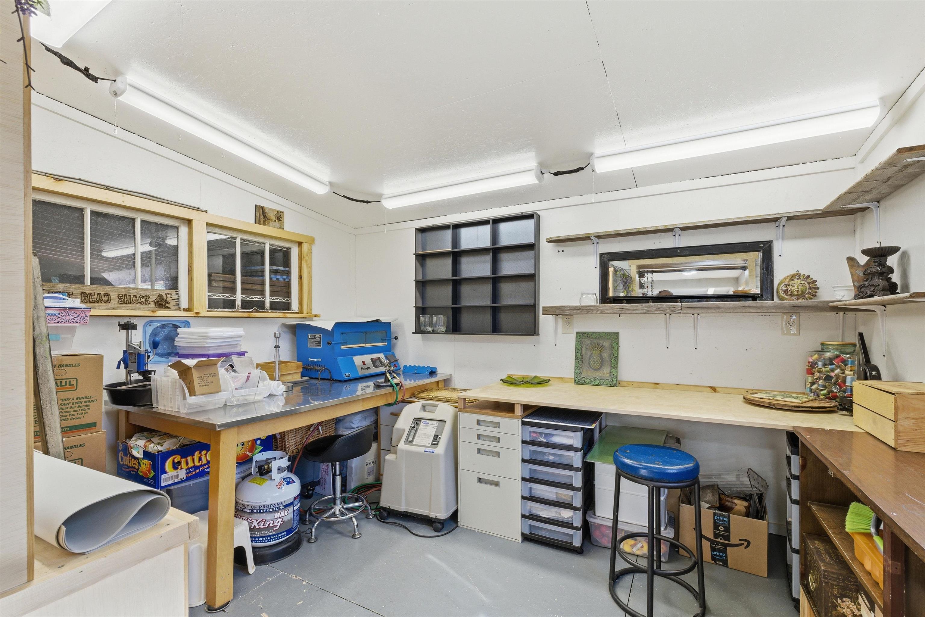 820 N Vernon Ave - Photo 40