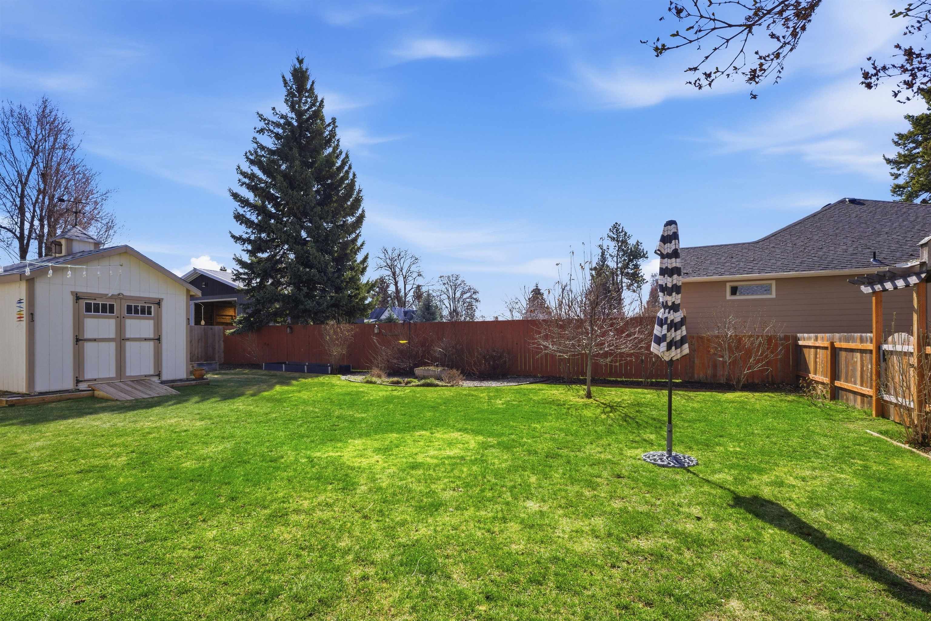 820 N Vernon Ave - Photo 44
