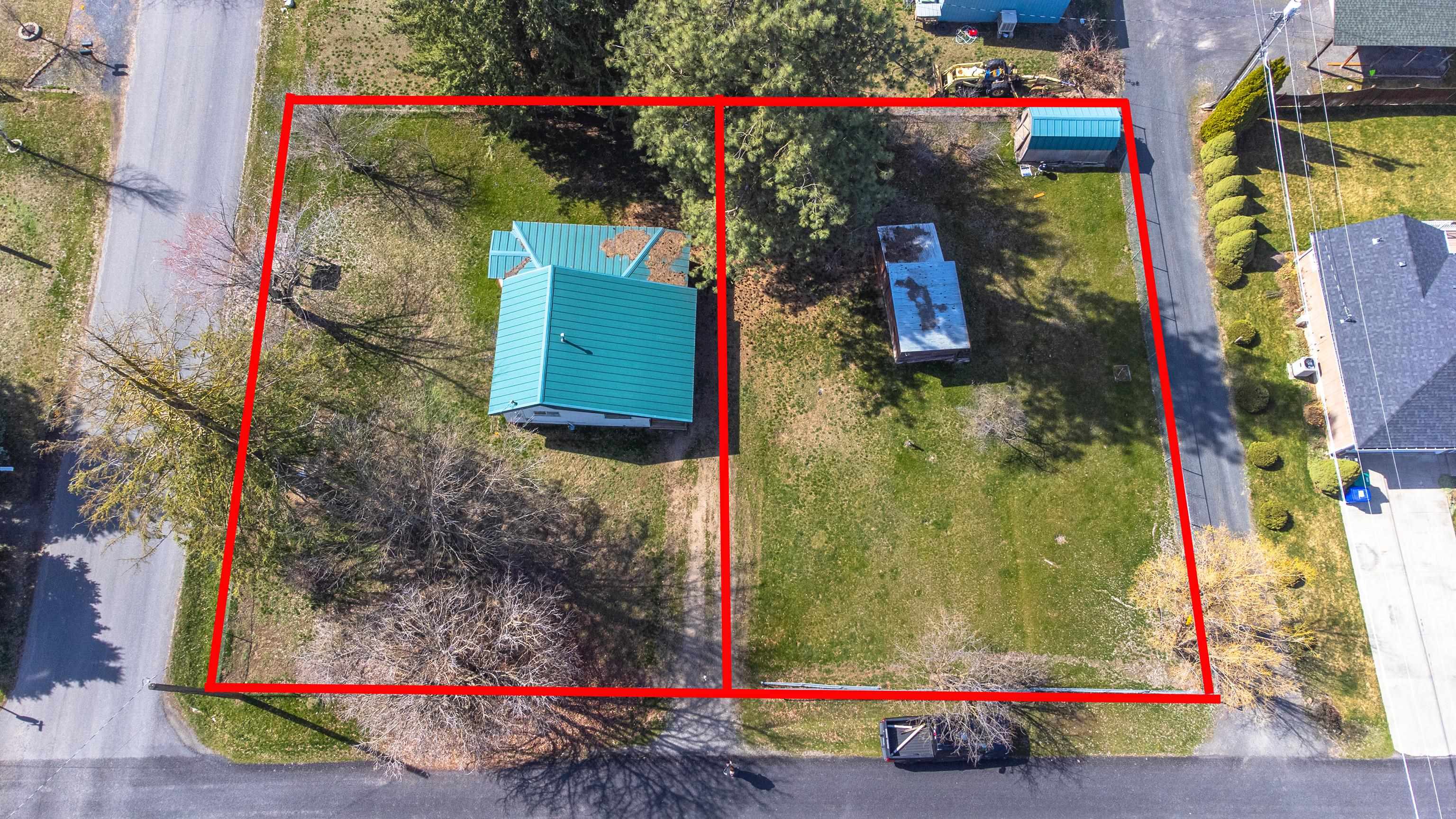 323 E D St - Photo 1