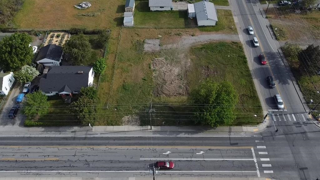 11504 E Broadway Ave - Photo 15