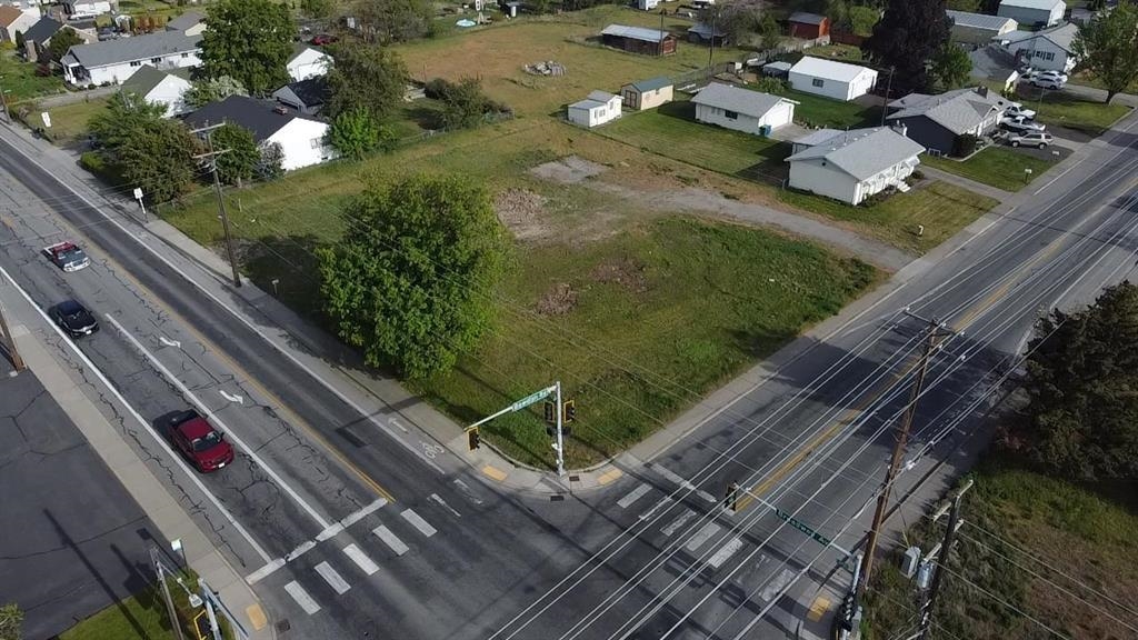 11504 E Broadway Ave - Photo 18