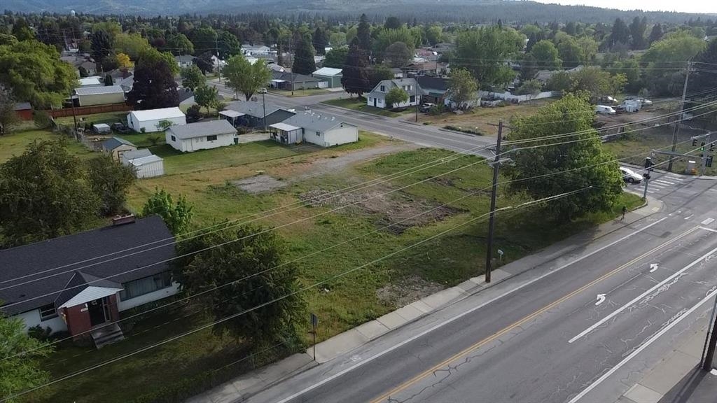 11504 E Broadway Ave - Photo 6