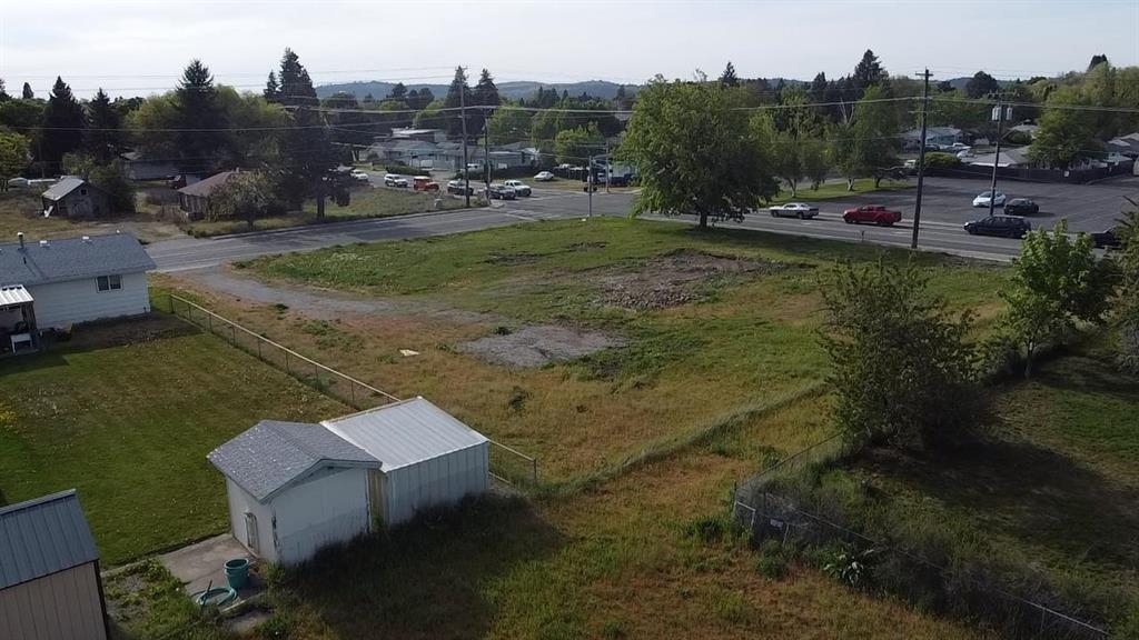 11504 E Broadway Ave - Photo 10