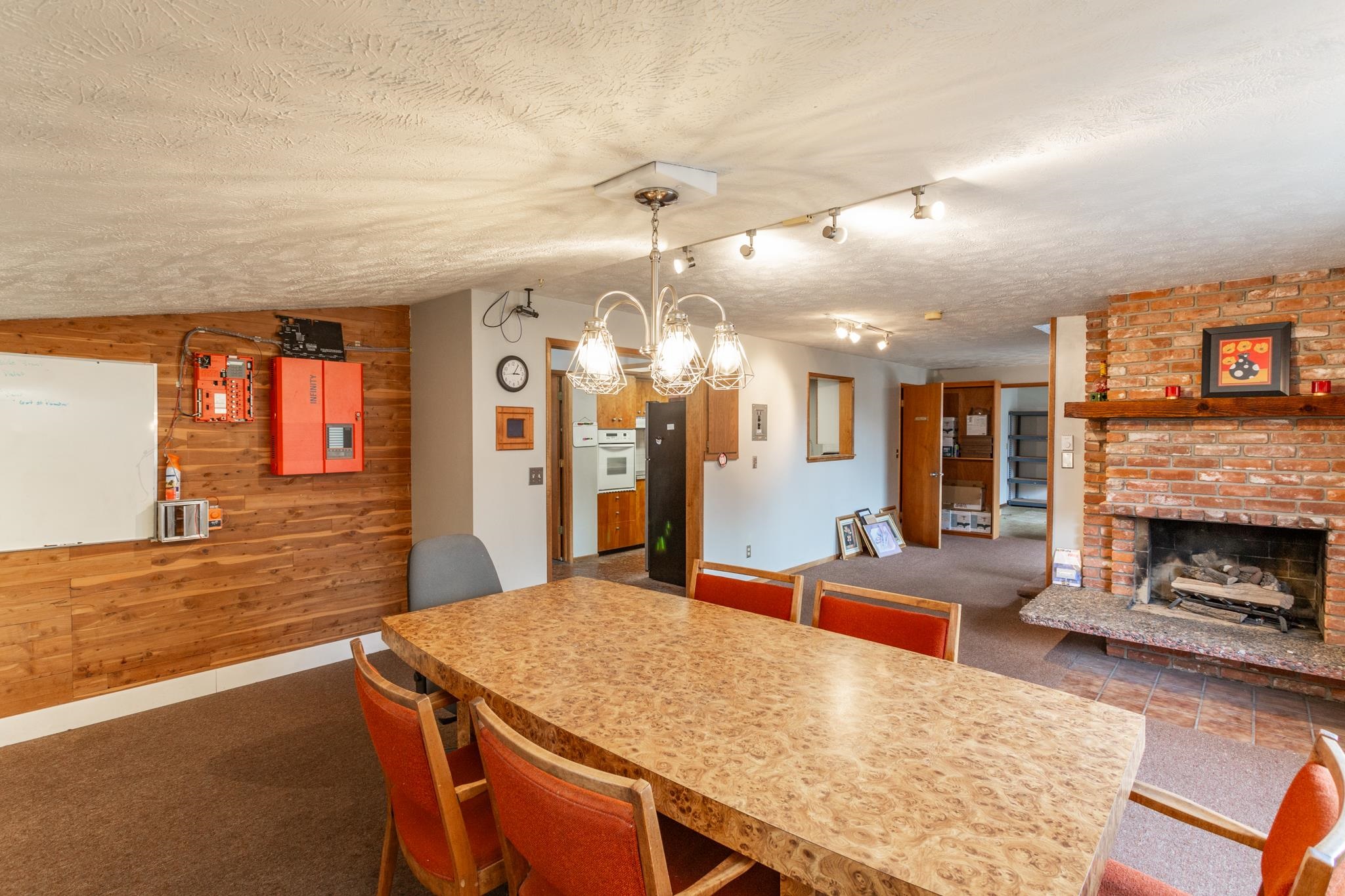 10623 E Montgomery Ave - Photo 12
