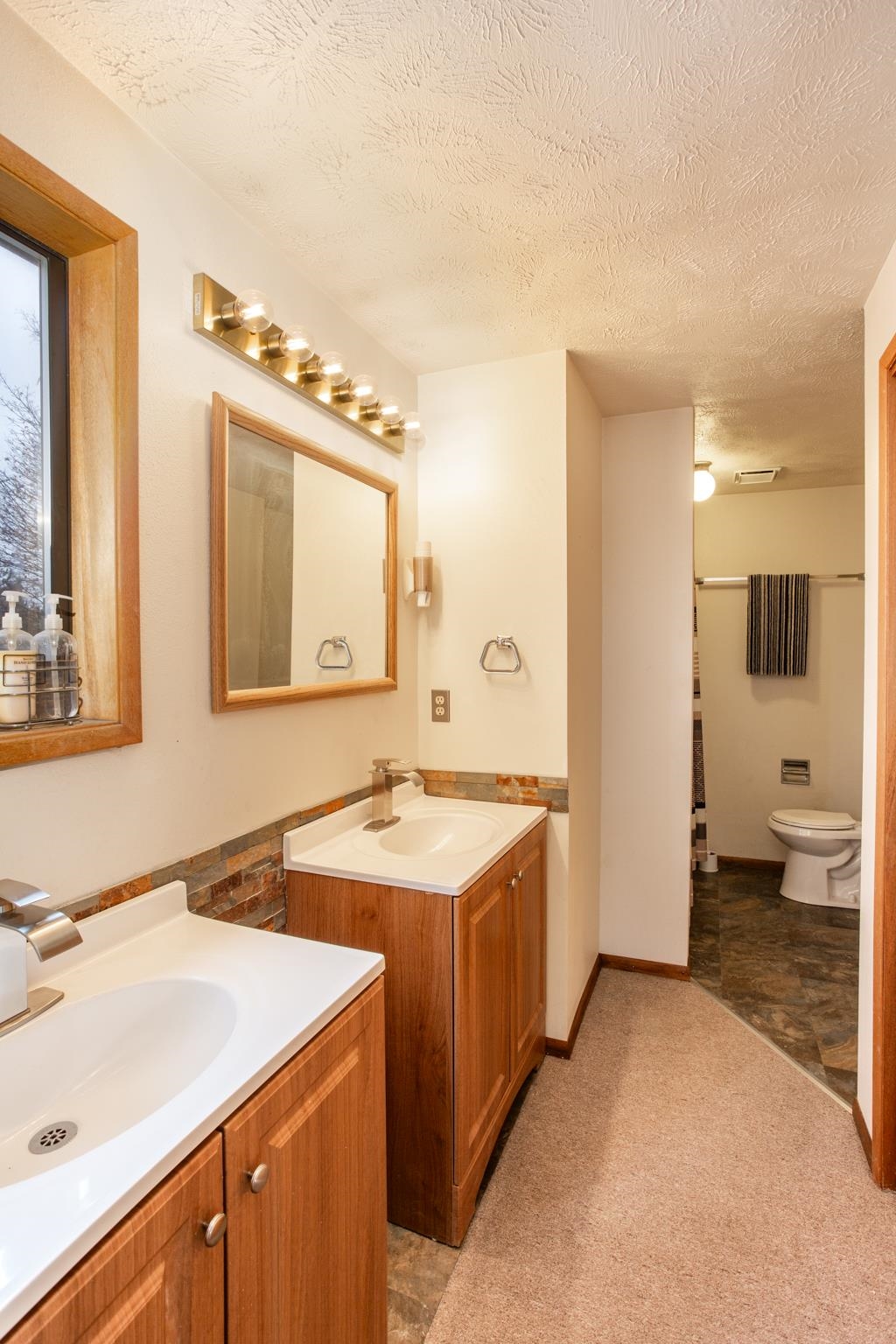 10623 E Montgomery Ave - Photo 21
