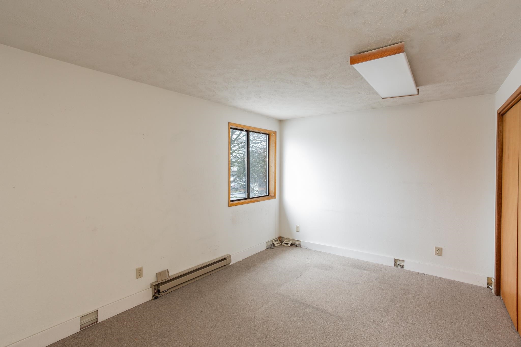 10623 E Montgomery Ave - Photo 22
