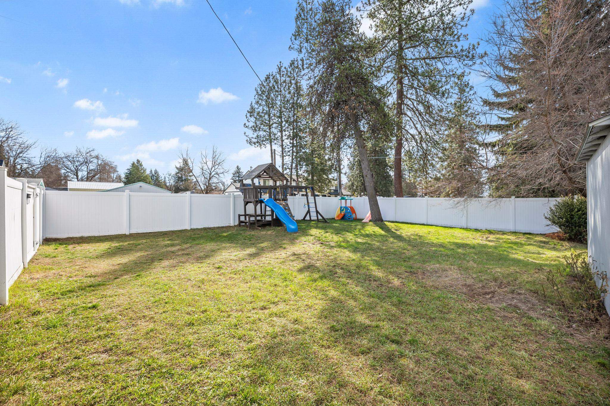 116 E C St - Photo 16