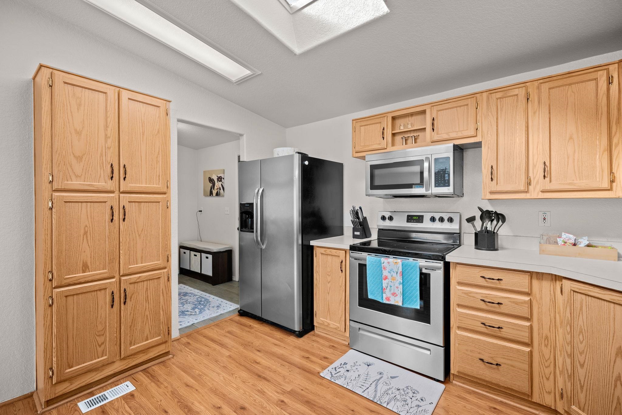 116 E C St - Photo 7