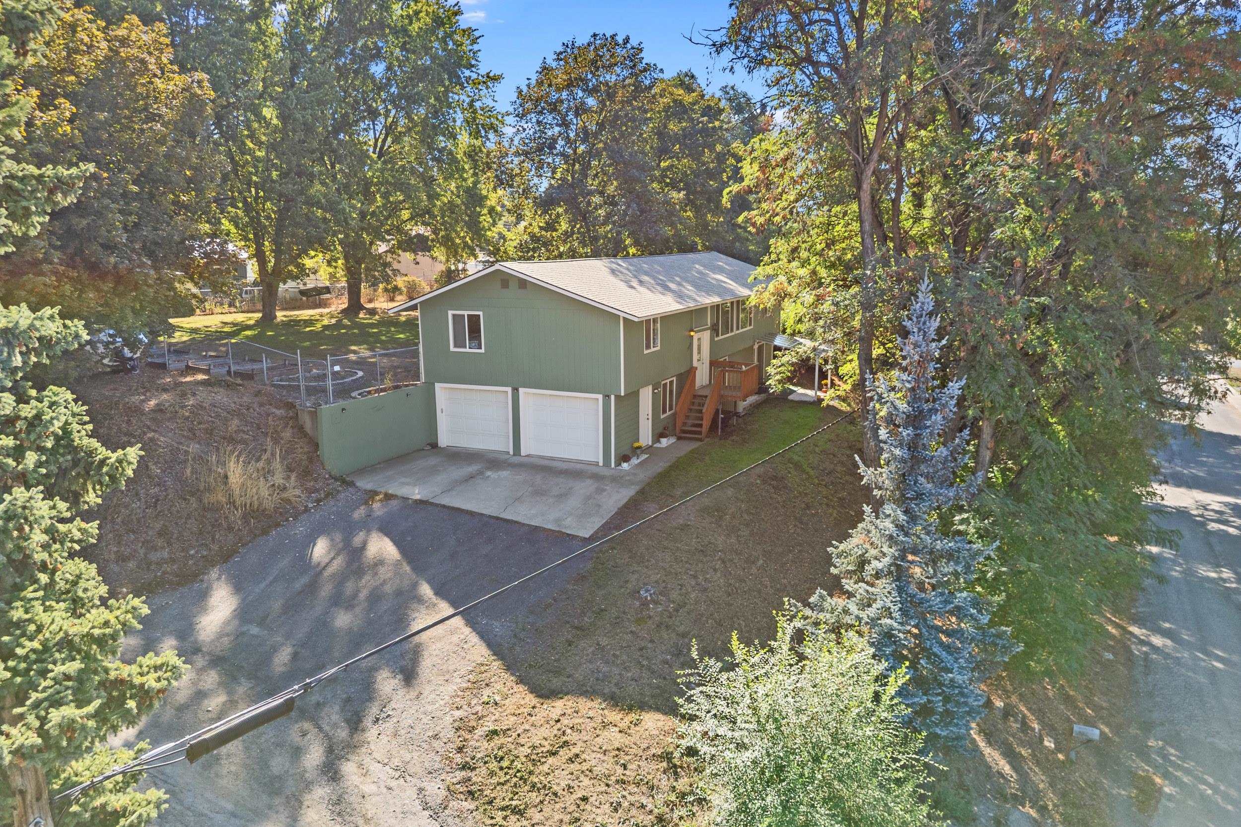 780 N Elm St - Photo 1