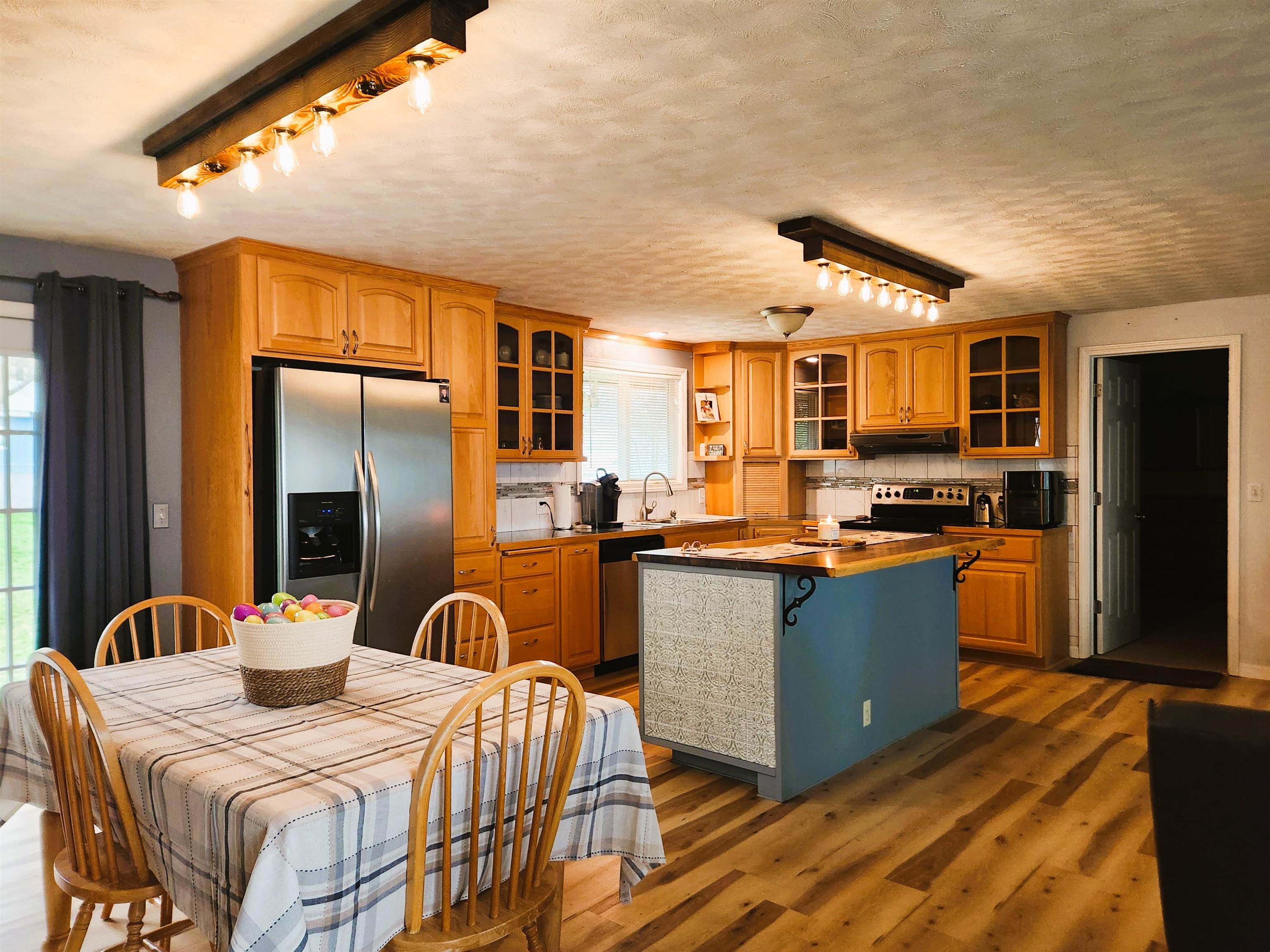 780 N Elm St - Photo 4