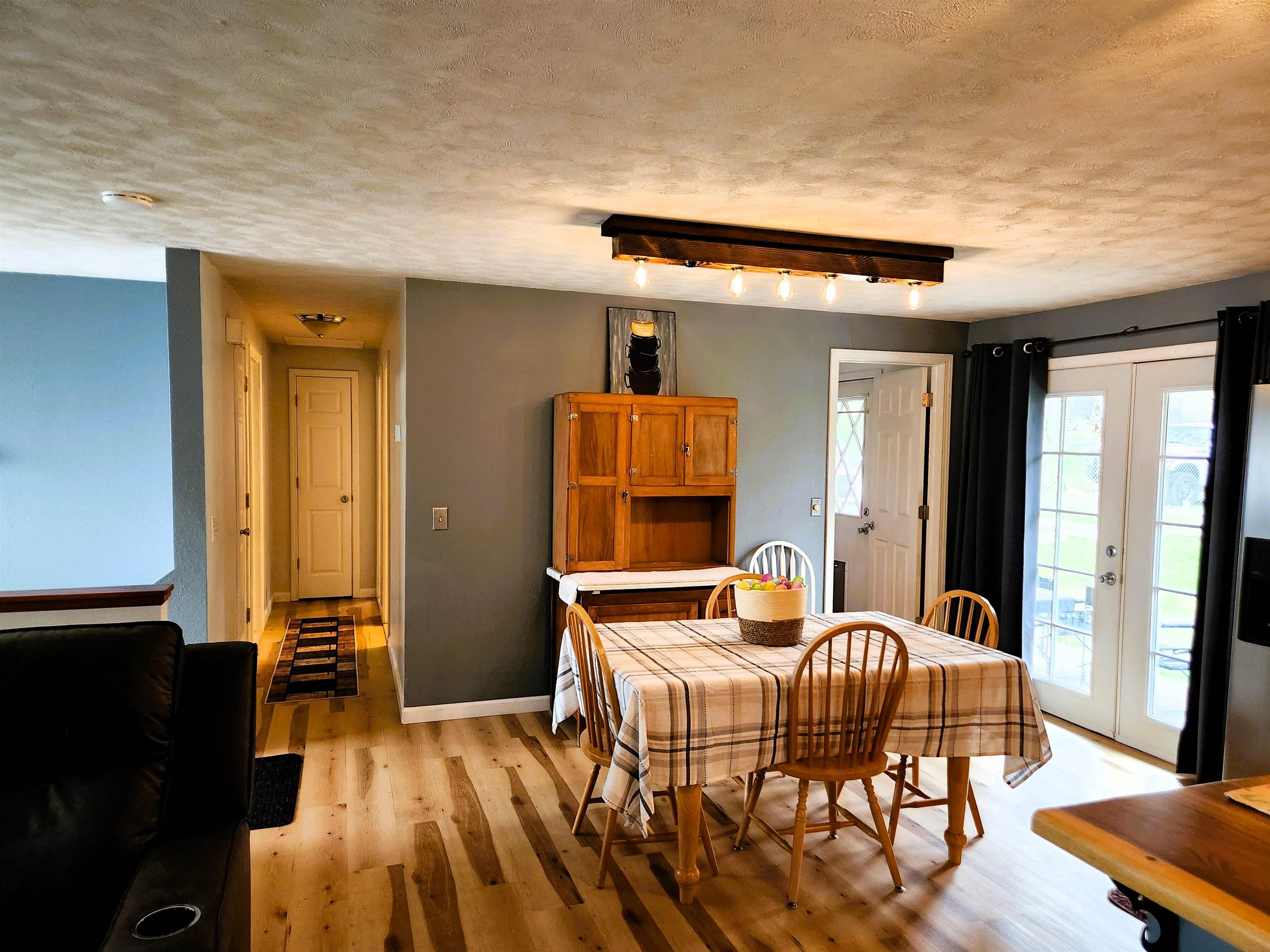 780 N Elm St - Photo 5