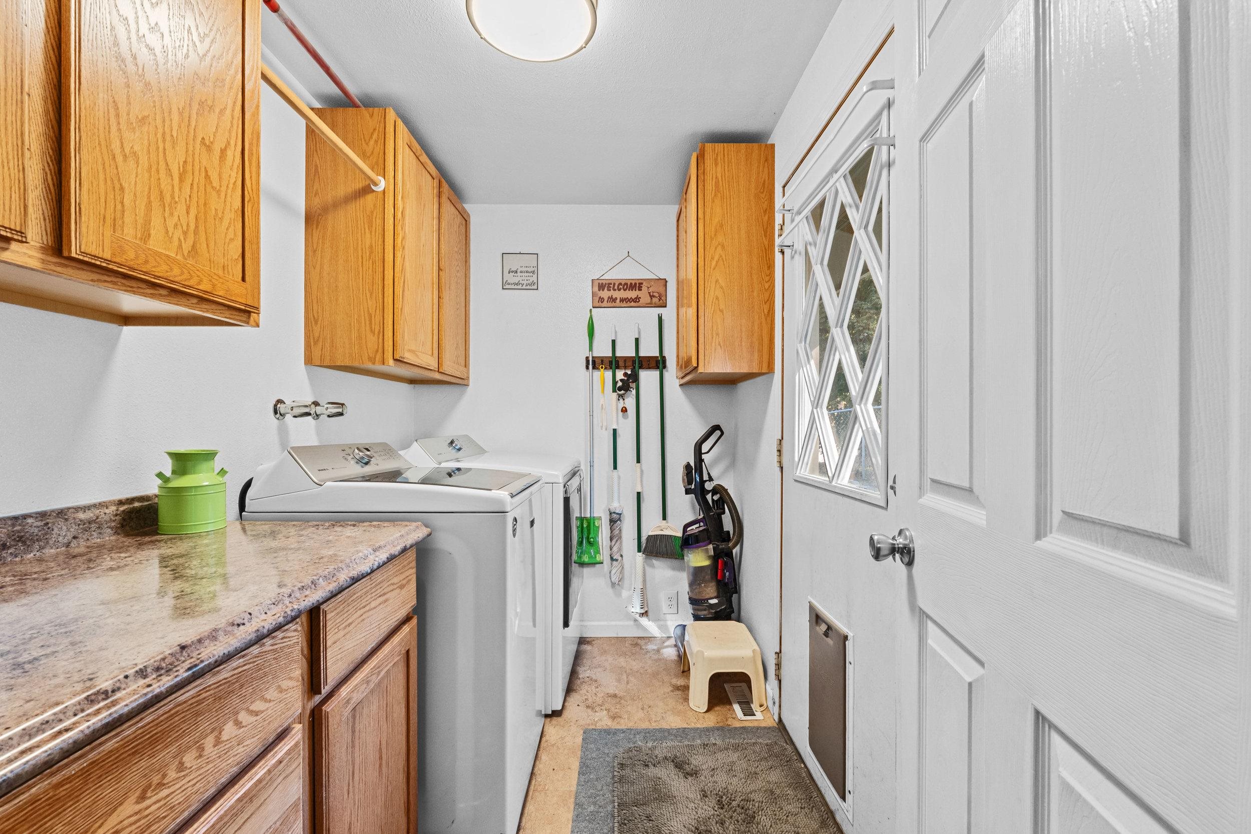 780 N Elm St - Photo 9