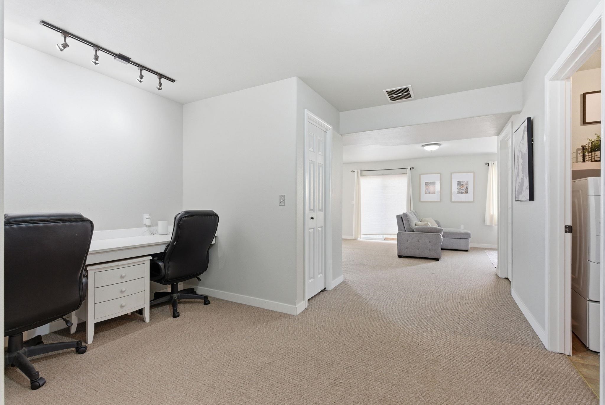 4611 E 32nd Ln - Photo 23