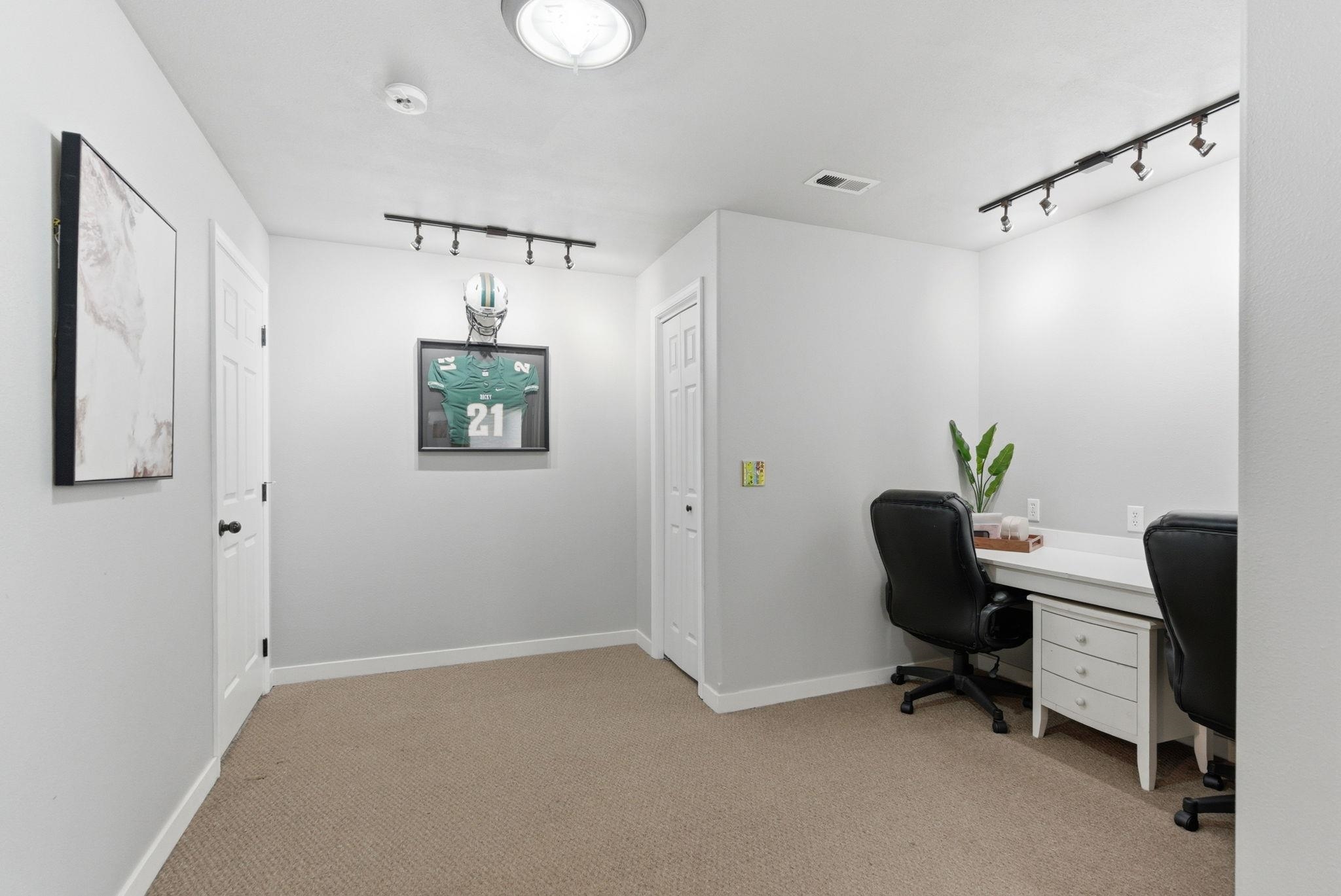 4611 E 32nd Ln - Photo 24